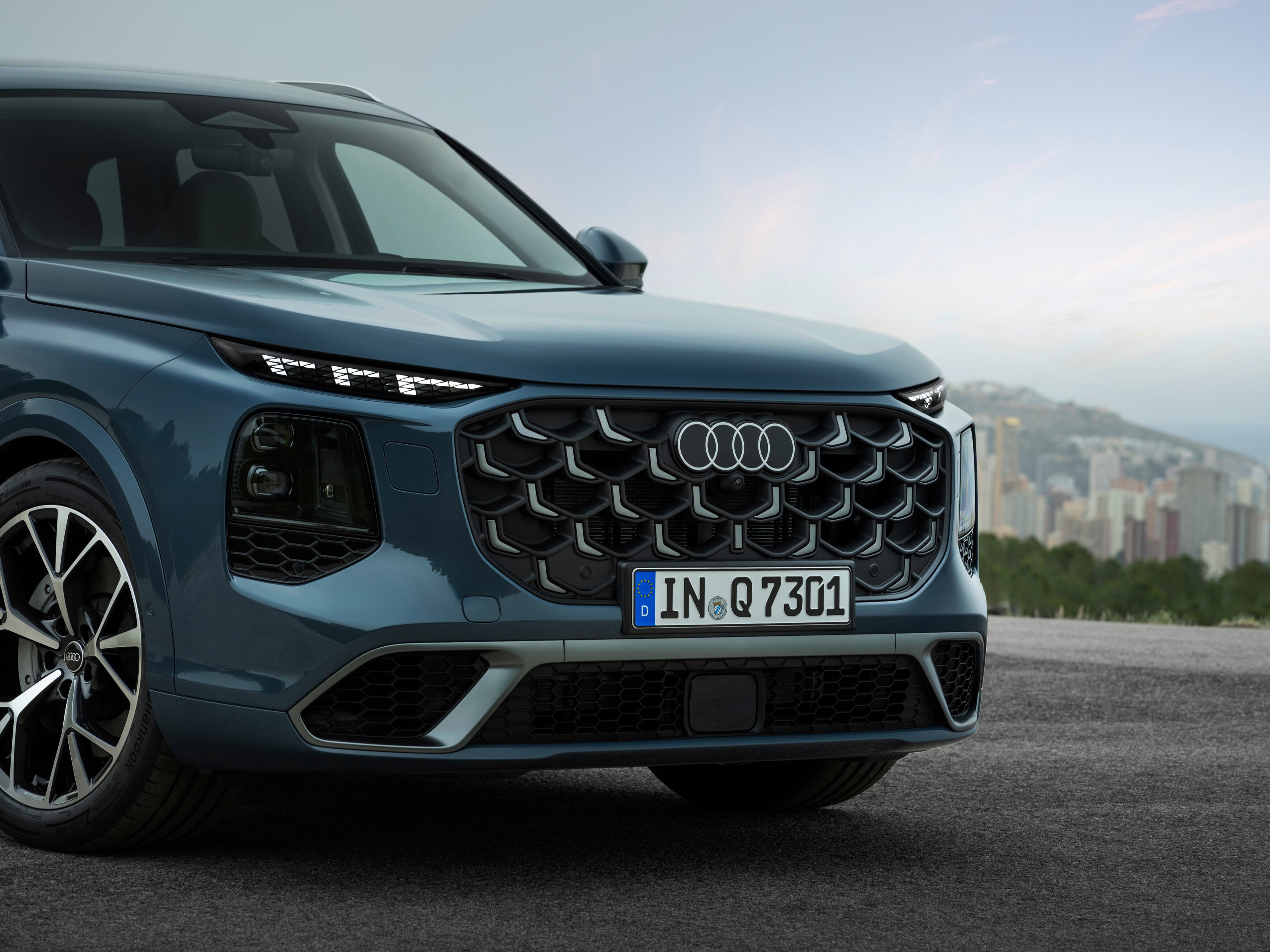 Audi presentó la tercera generación del Q7, su SUV grande