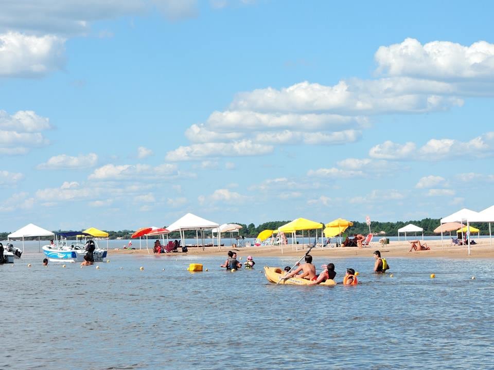 “Como el Caribe”: la isla con amplias playas y agua cálida que está a unas horas de CABA