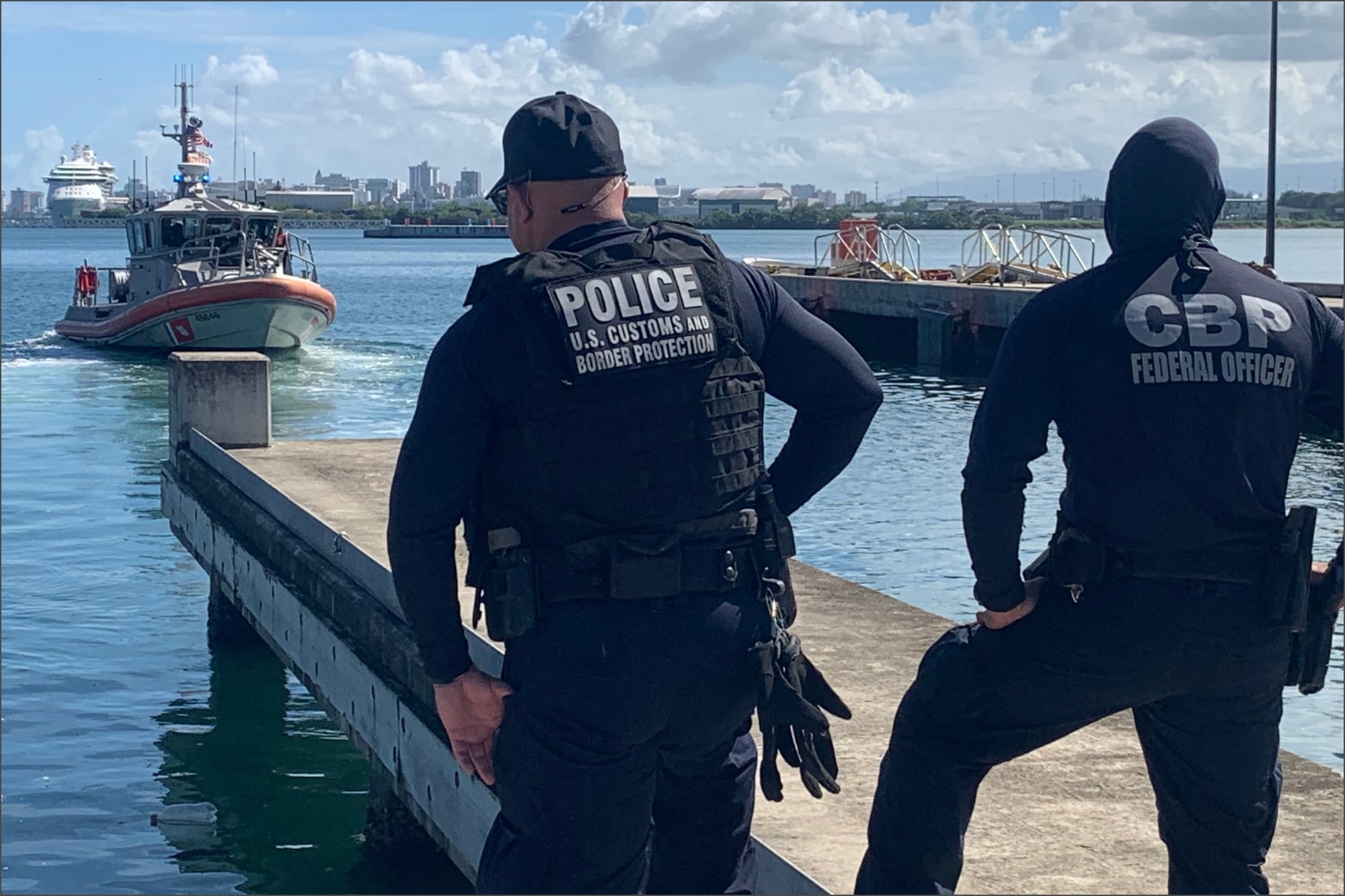 La CBP revisó un barco procedente de República Dominicana y encontró una carga ilegal de más de US$10 millones