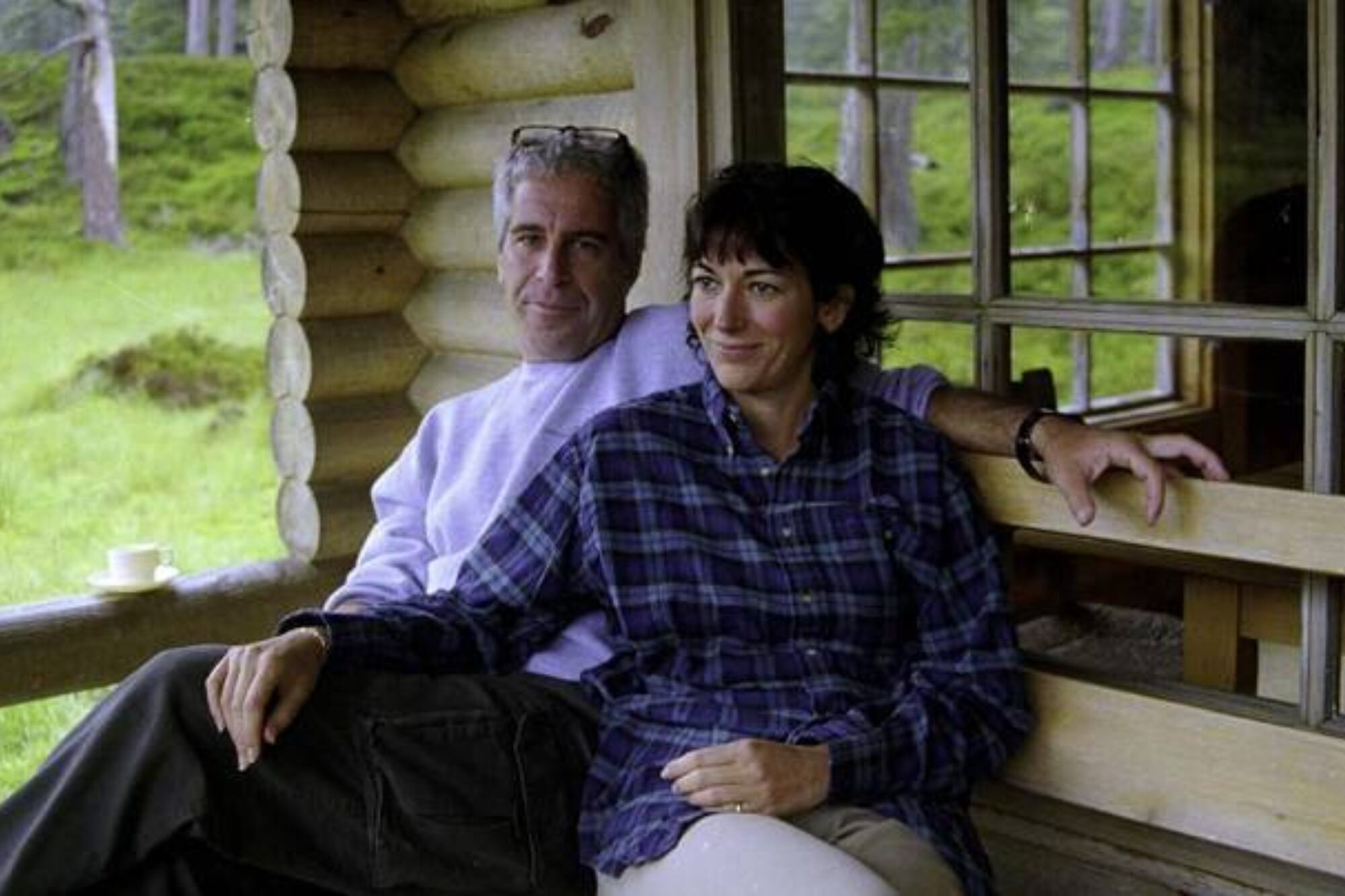 Jeffrey Epstein junto a Ghislaine Maxwell en Balmoral