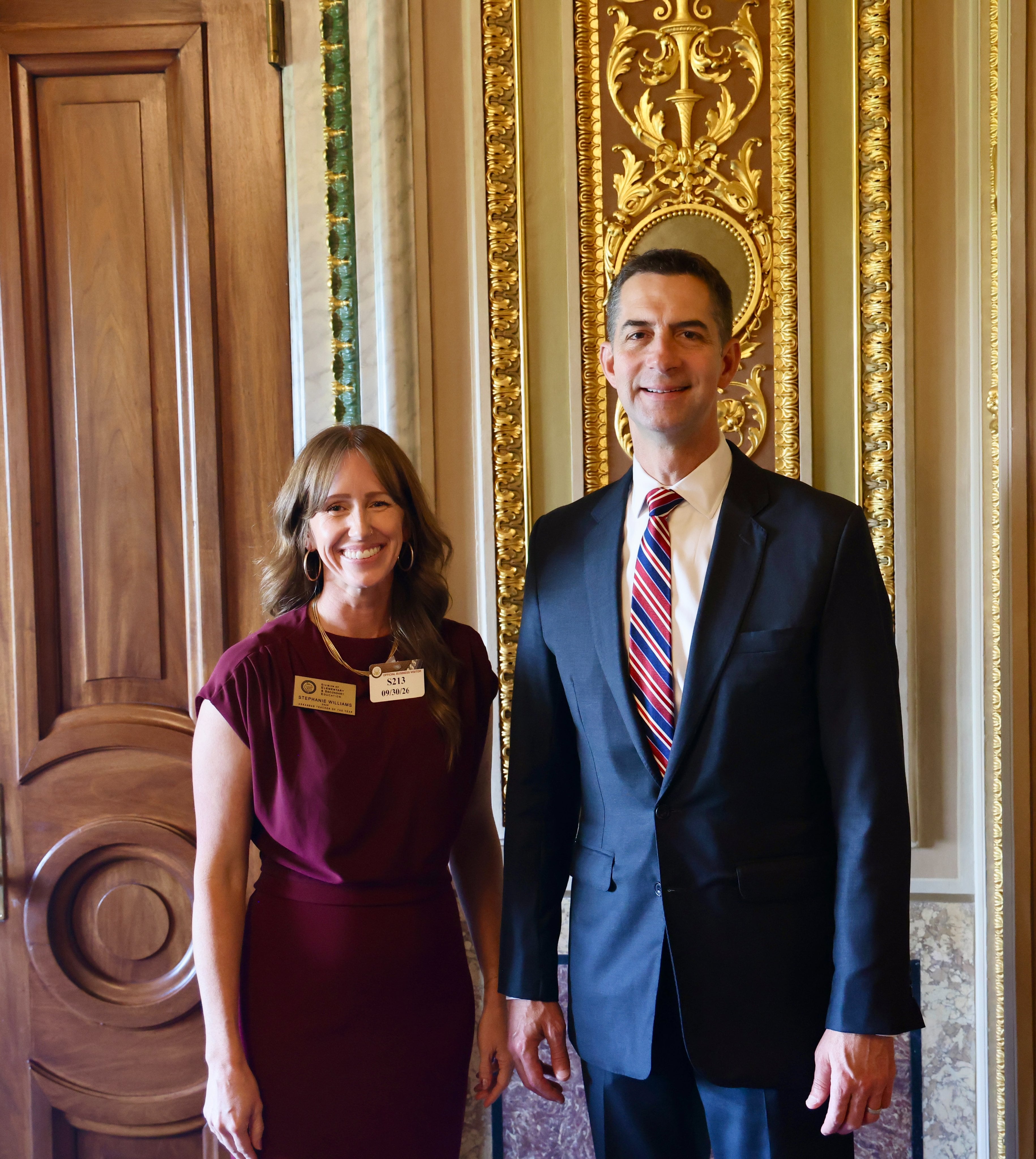 Tom Cotton, nacido en 1977 y criado en una granja ganadera de Arkansas, representa a Arkansas en el Senado estadounidense desde 2015