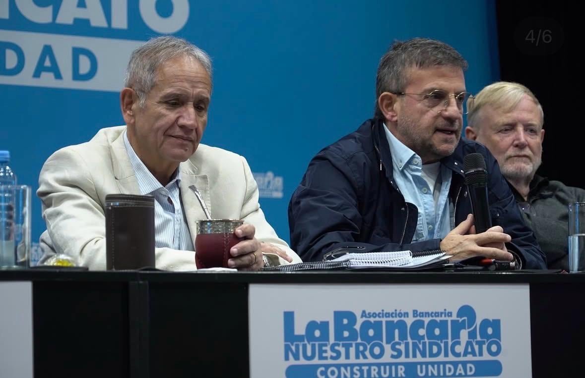 Cisneros junto a Sergio Palazzo, diputado nacional y titular de La Bancaria