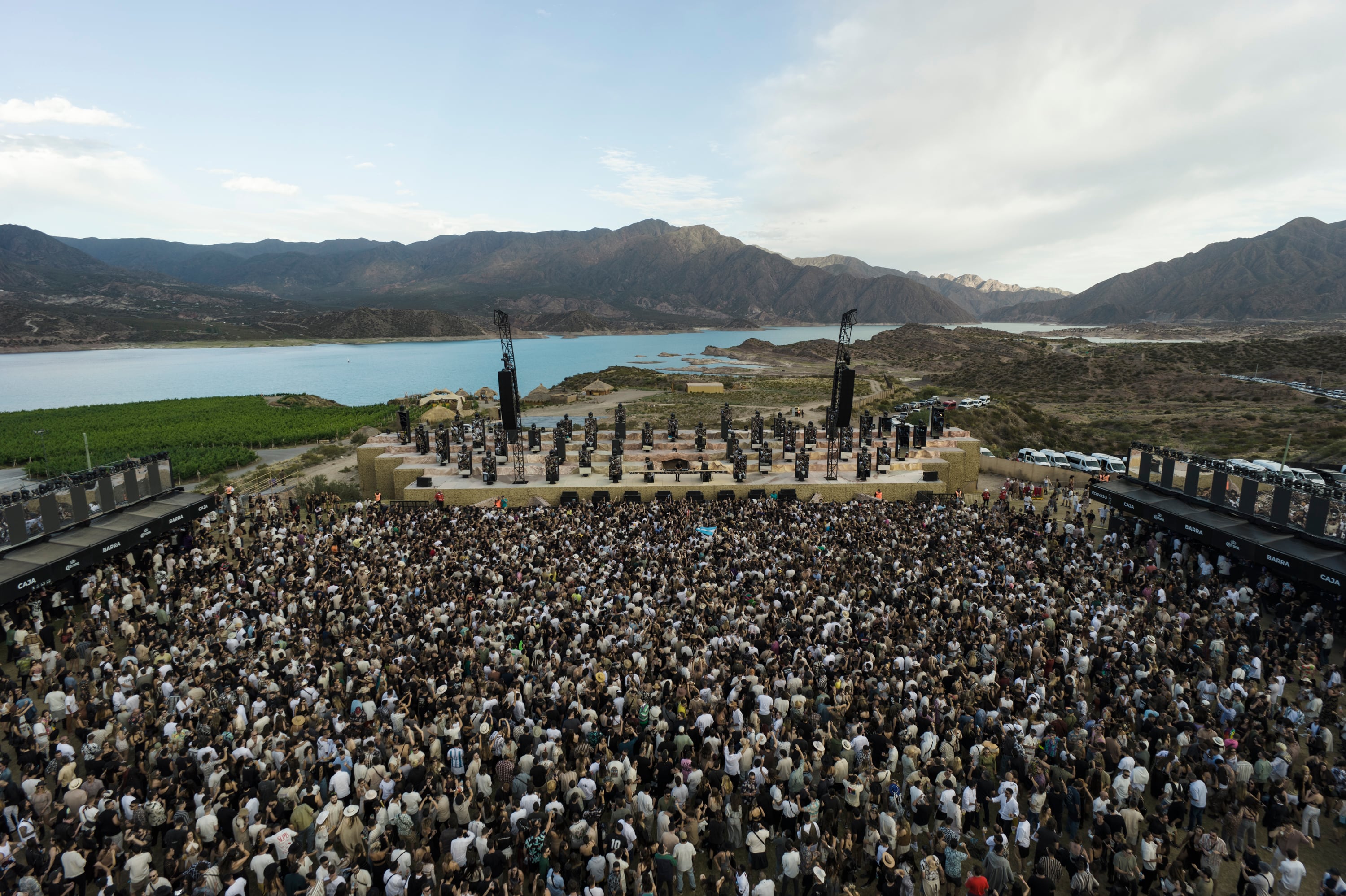 Fin de semana largo. La música electrónica hace cumbre en un escenario natural privilegiado