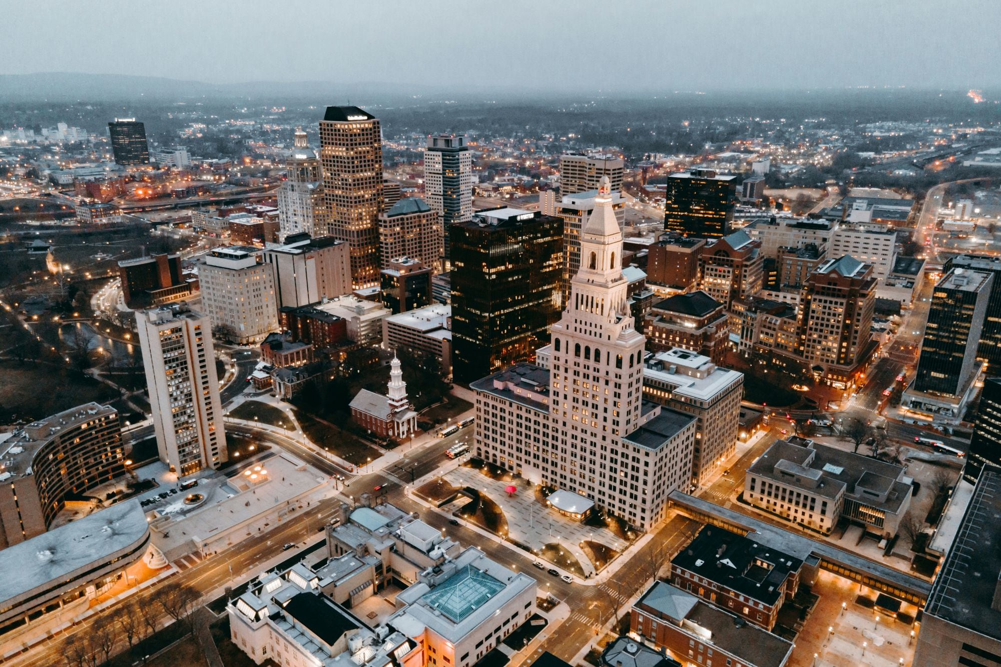 Ni Nueva York, ni Florida: la ciudad de EE.UU. que destaca como la mejor para comprar casa en 2026