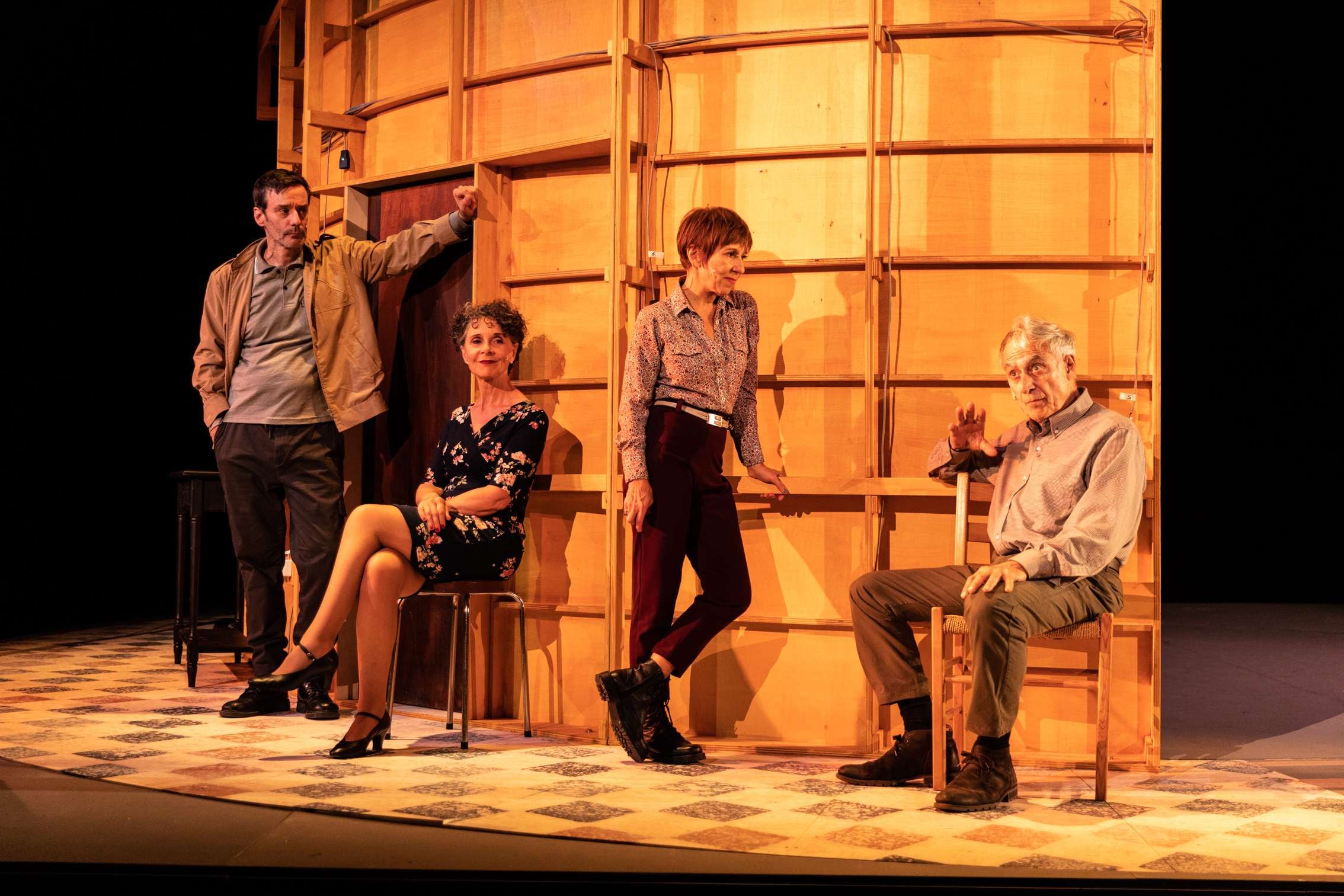 Pablo Seijo, Susana Pampín, Alejandra Flechner y Horacio Acosta en La obra, la que estrenaron hace unos años, luego de Los años, en Europa que se presentará en el Teatro Alvear