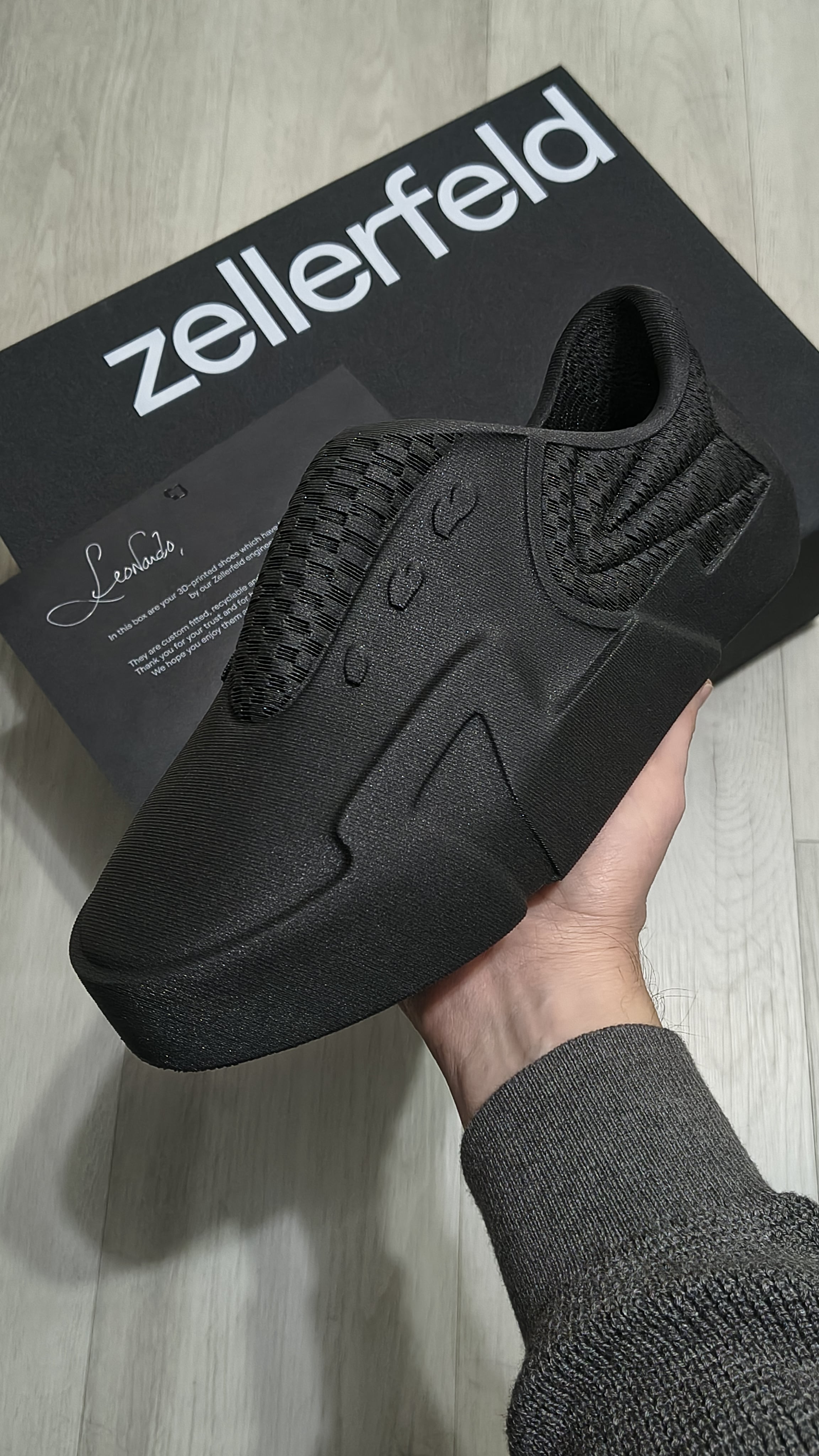 Un par de zapatillas diseñadas por Juan Pablo Tesei, se compran online y se generan con una impresora 3D con un tamaño a medida para cada pie
