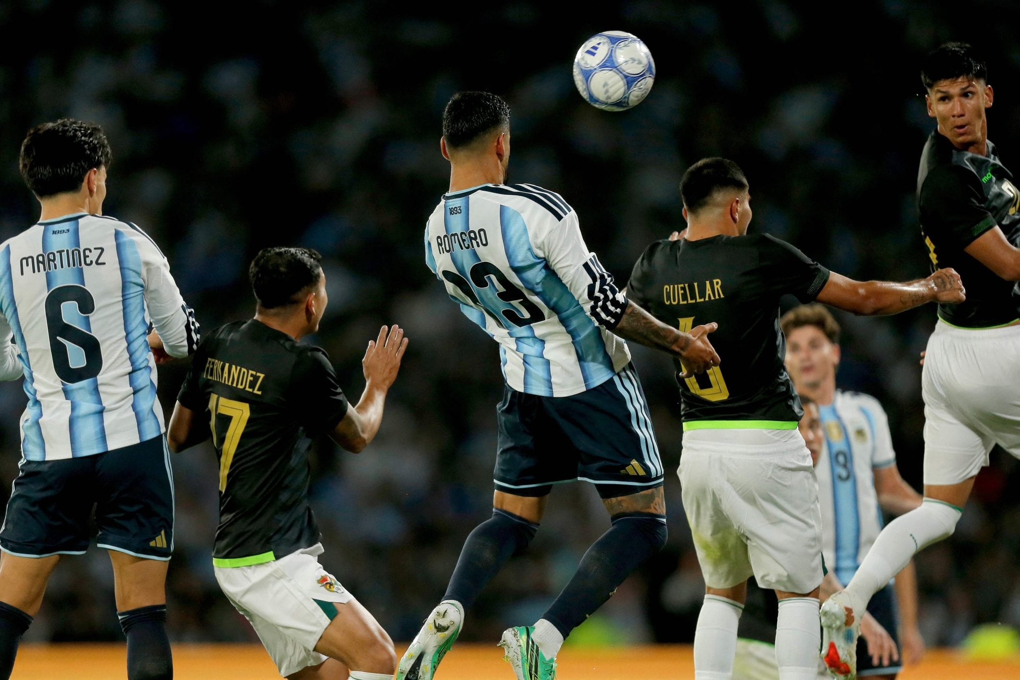 El cabezazo del gol de Cuti Romero