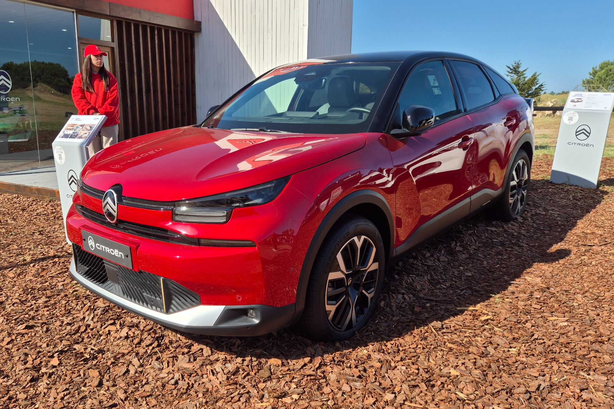 Vuelve un recordado auto a la Argentina que ya se puede reservar por $500.000