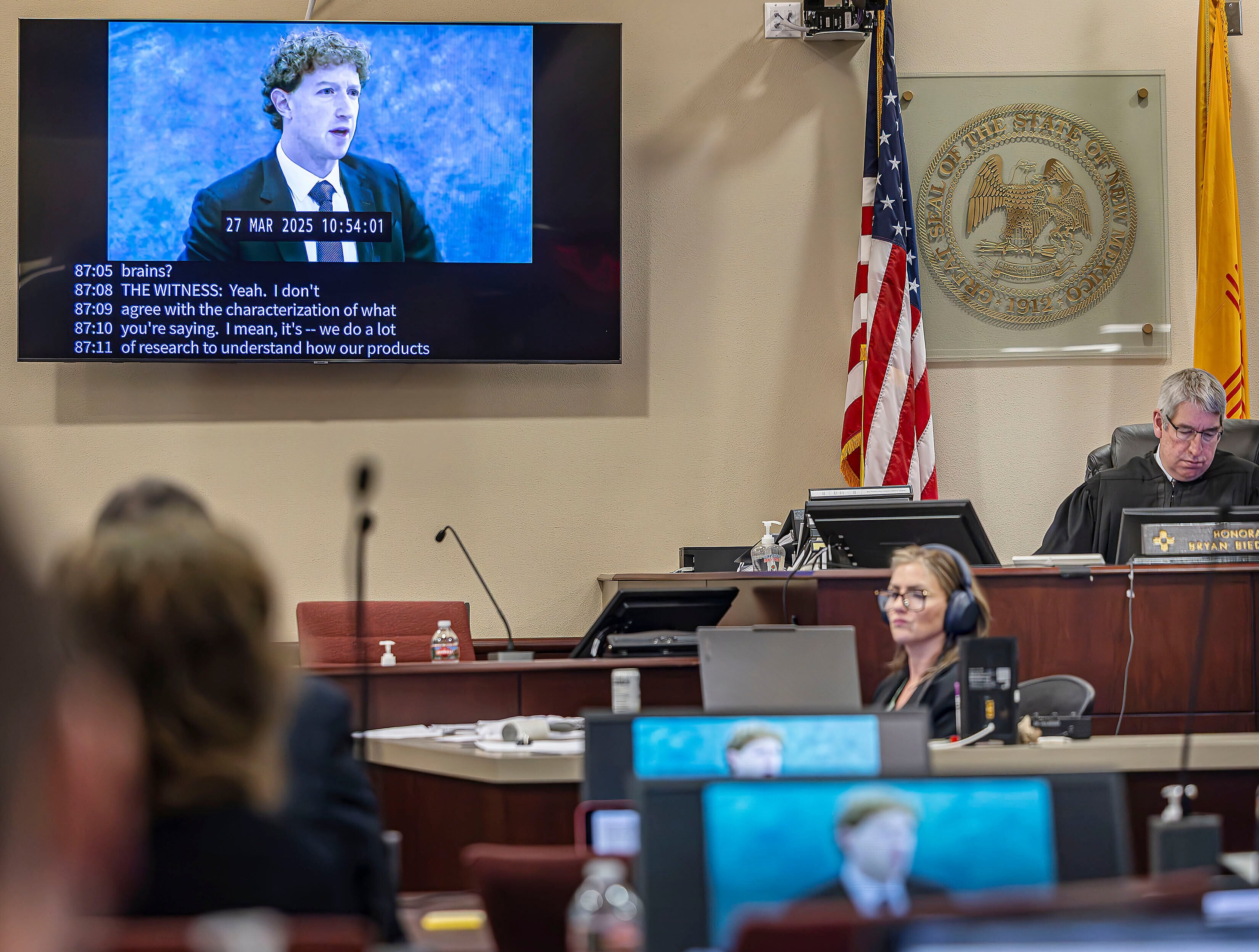 Justicia Estadounidense Condena a Meta por Daños a Menores y Diseño Adictivo