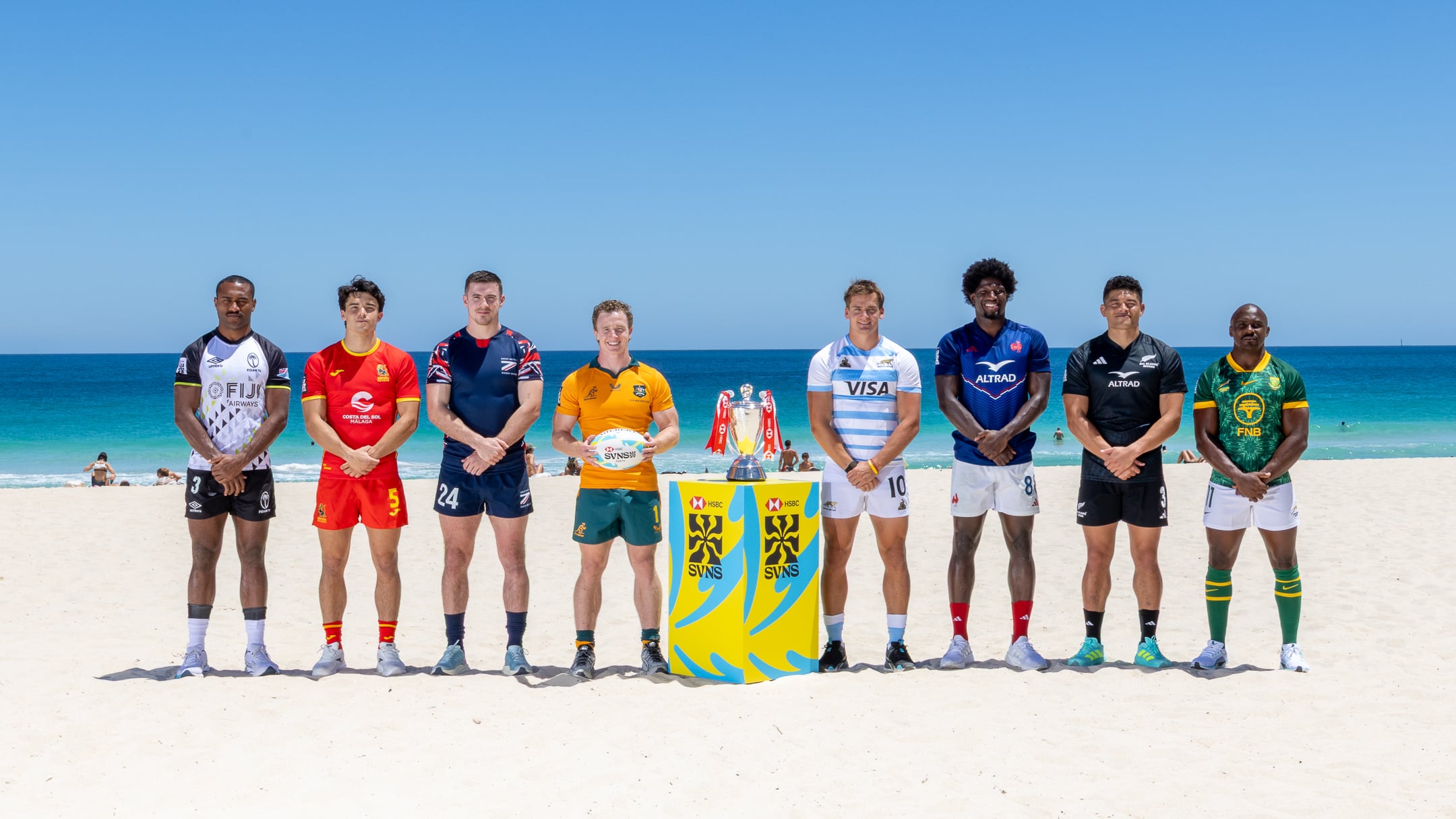 Ocho seleccionados compiten en la etapa regular del Circuito Mundial de Seven