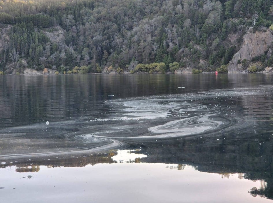 Advierten por el déficit del sistema clocal en San Martín de los Andes: los líquidos contaminan el lago Lácar