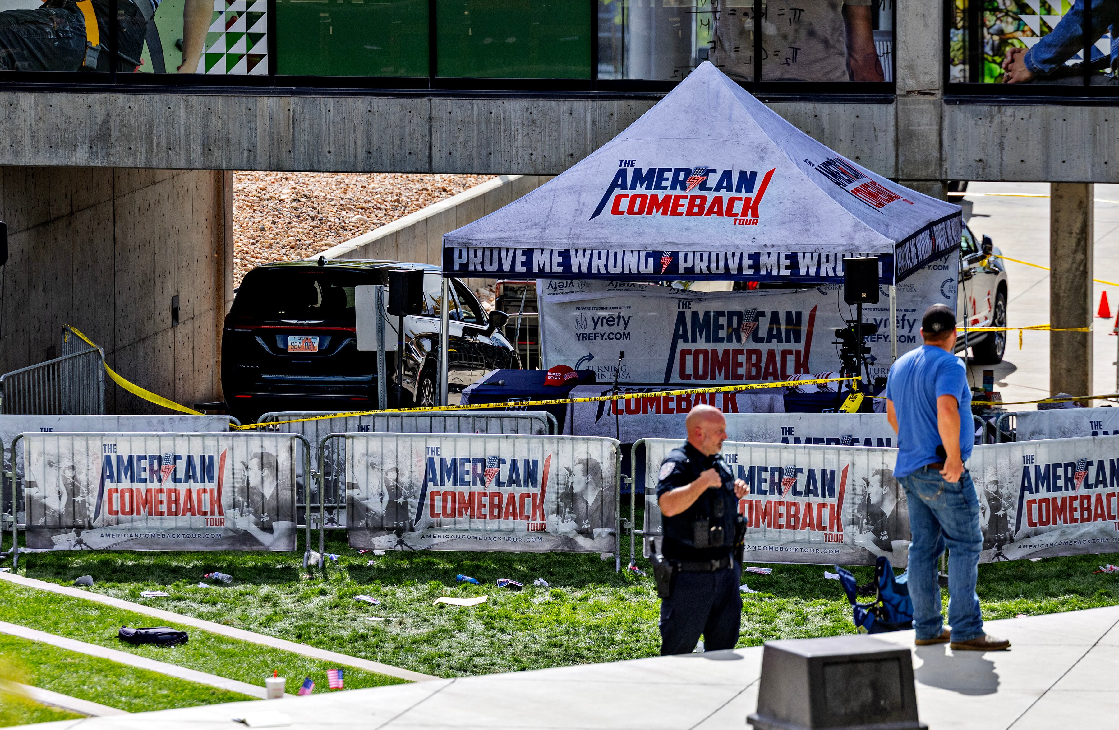 La escena del crimen del activista Charlie Kirk en el campus en Utah.