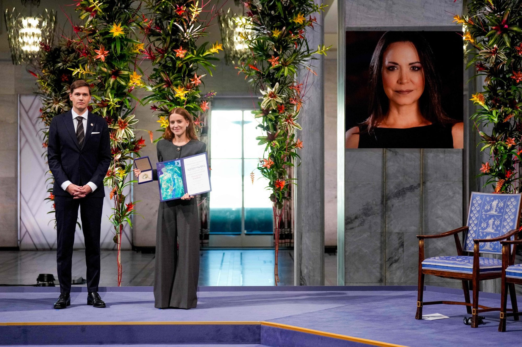 Ana Corina Machado con el Premio Nobel de la Paz de su madre