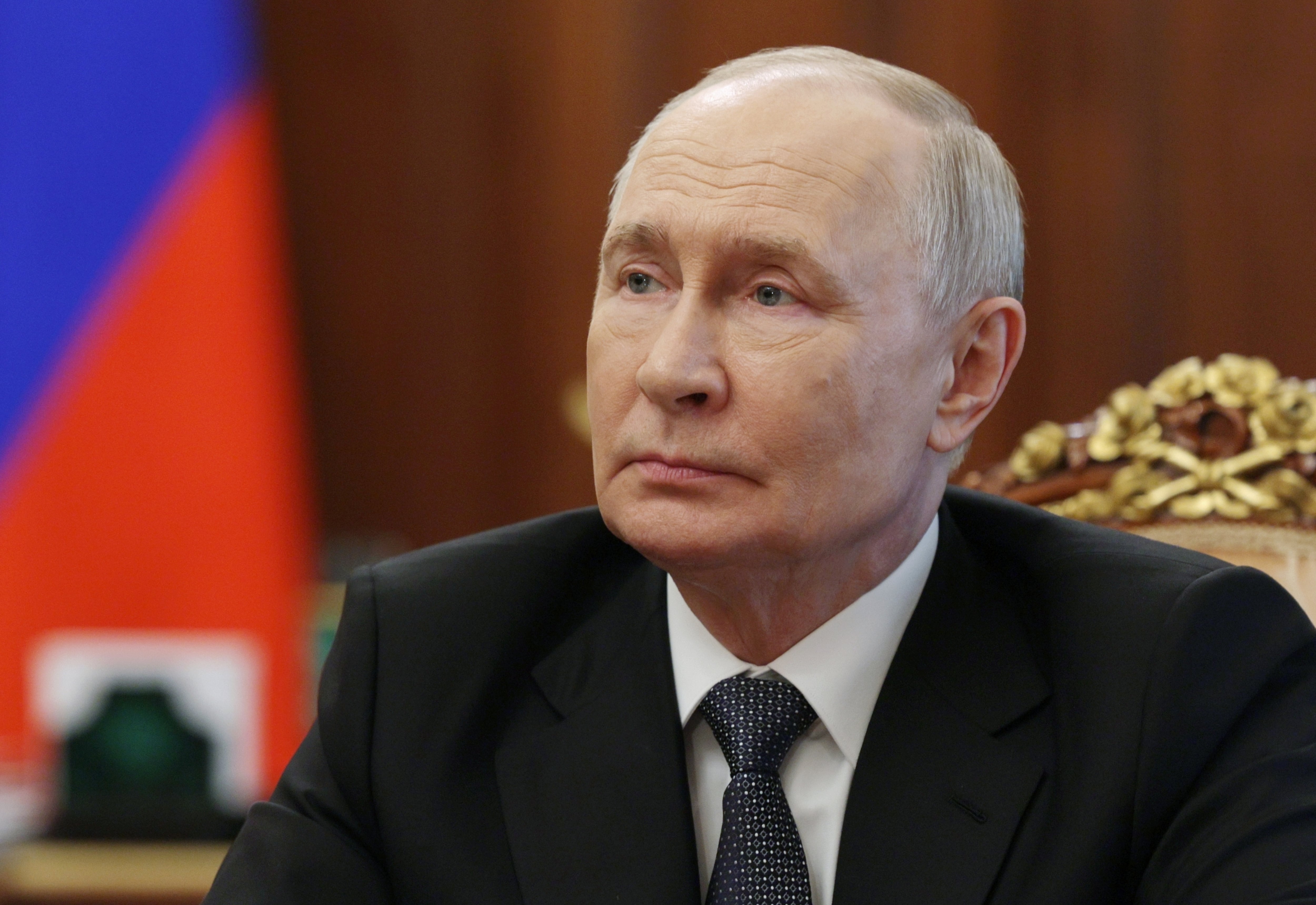 Putin, tan debilitado como peligroso