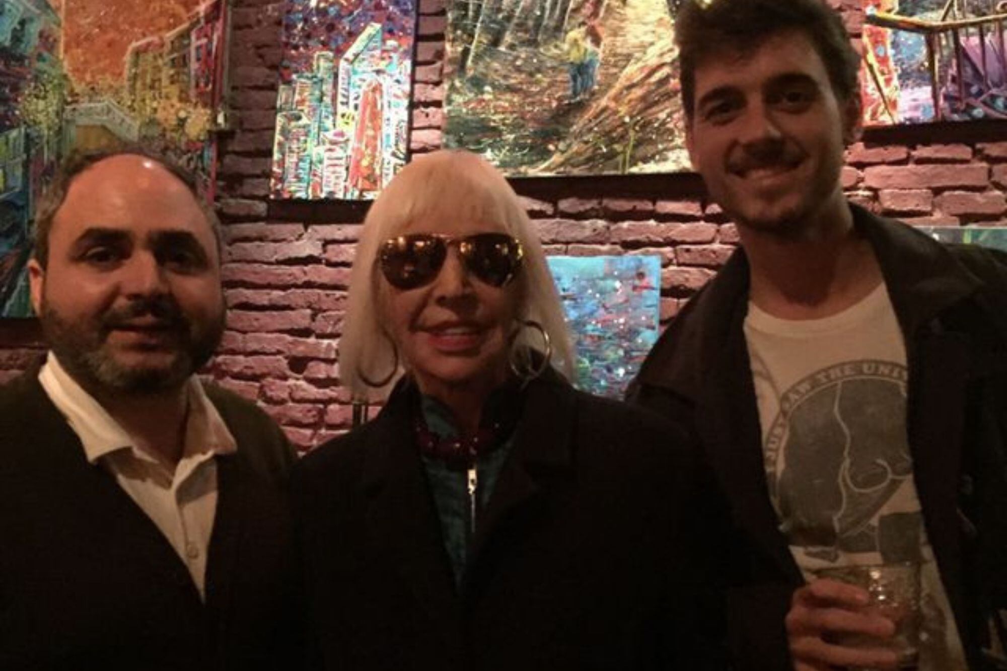 Lionel Bollini con Martha Minujín y su nieto, Salvador Gómez Minujín