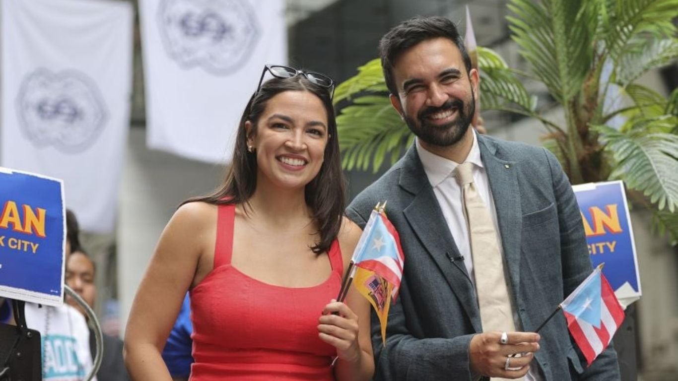 AOC ve a Zohran Mamdani como su