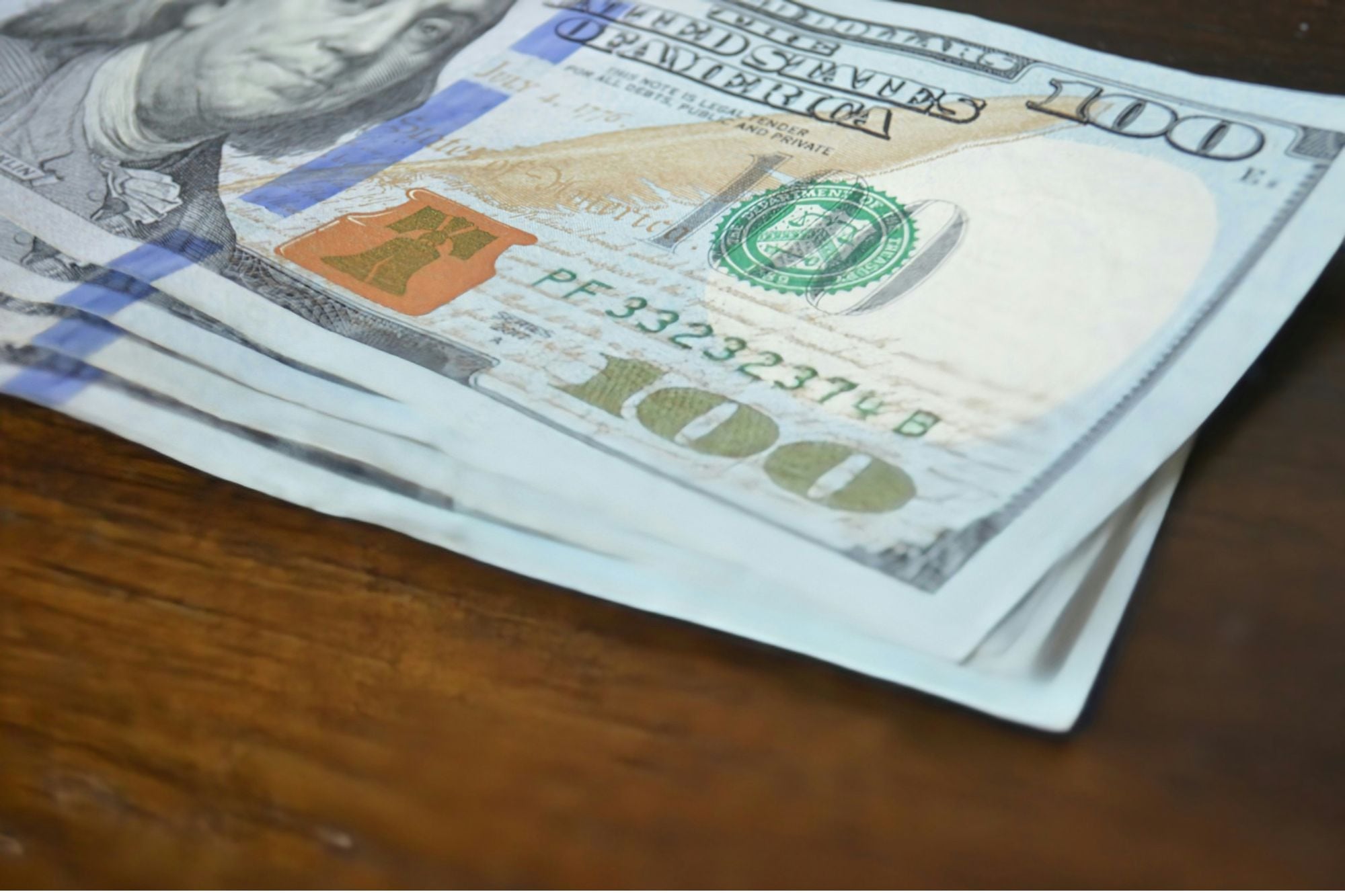 Cuándo se perciben los cheques de 700 dólares en Sacramento