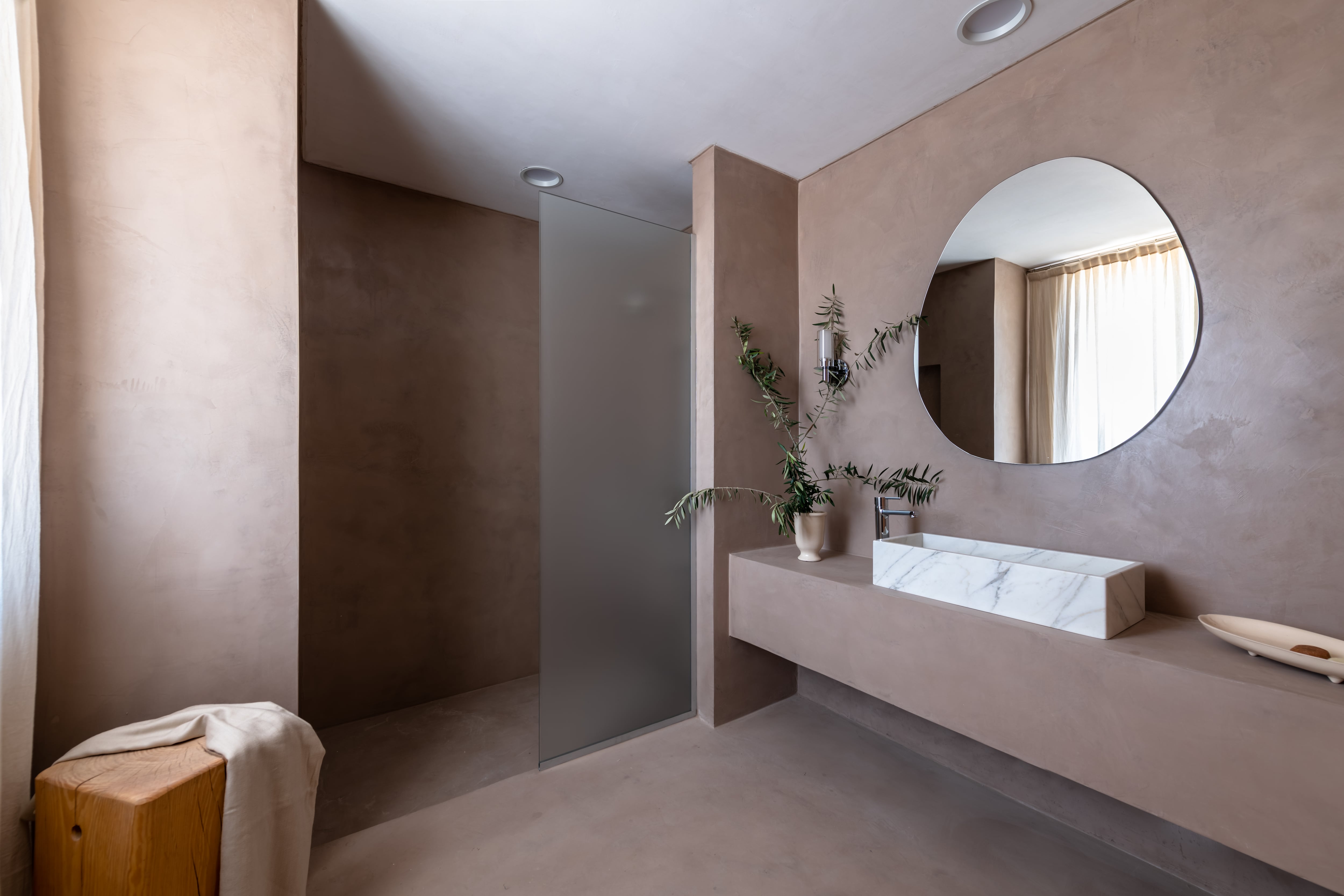 Un estilo net en colores tierra, menos es más