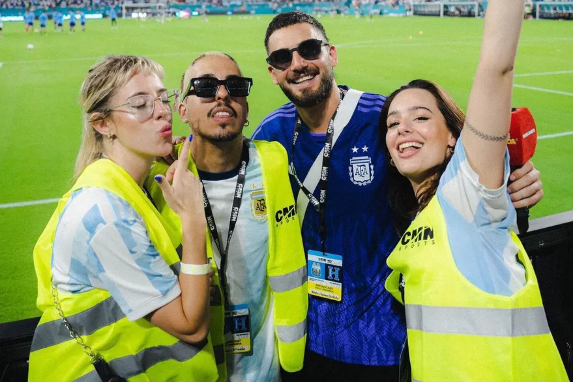 El equipo original de Nadie dice nada en Qatar: Nati Jota, Nacho Elizalde, Nico Occhiato y Flor Jazmín. Actualmente, la pareja lidera el programa de Luzu junto a Momi Giardina, Martín Garabal y Santiago Talledo