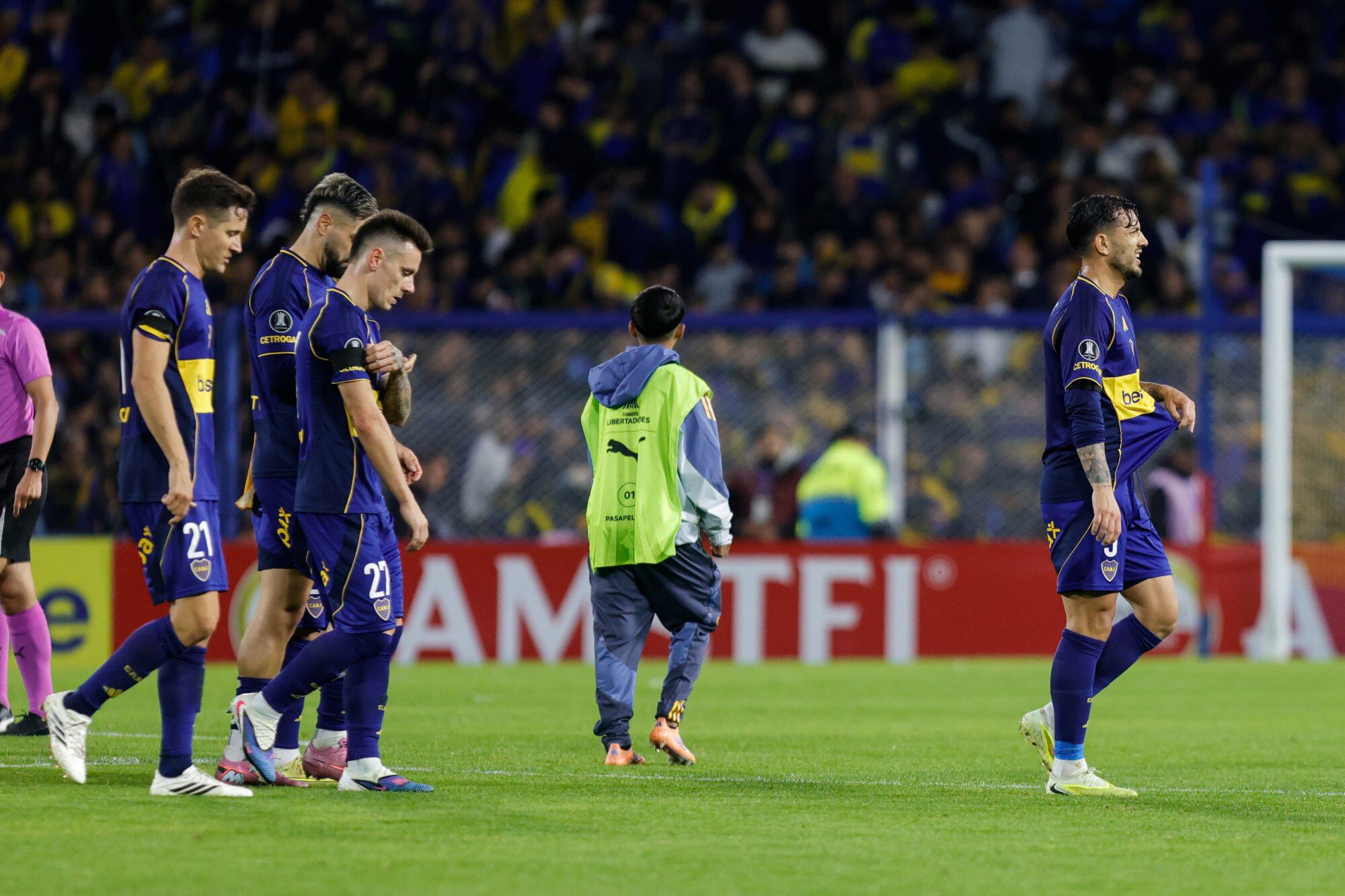 De la ratificación de Ubeda al derrumbe futbolístico y emocional: las razones detrás de otro fracaso internacional de Boca