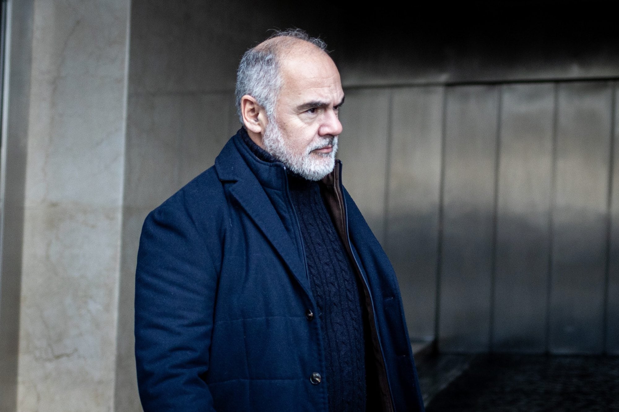 Se retira del allanamiento en el domicilio de Jesica Cirio el
Fiscal Sergio Mola