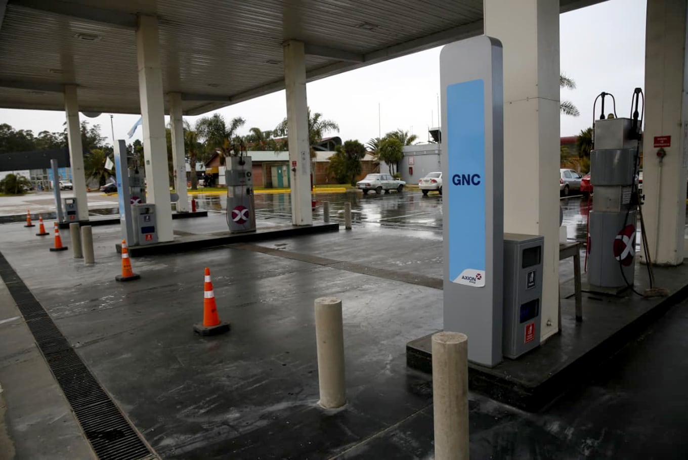 Por el frío, reportan cortes en el suministro de GNC en estaciones del interior