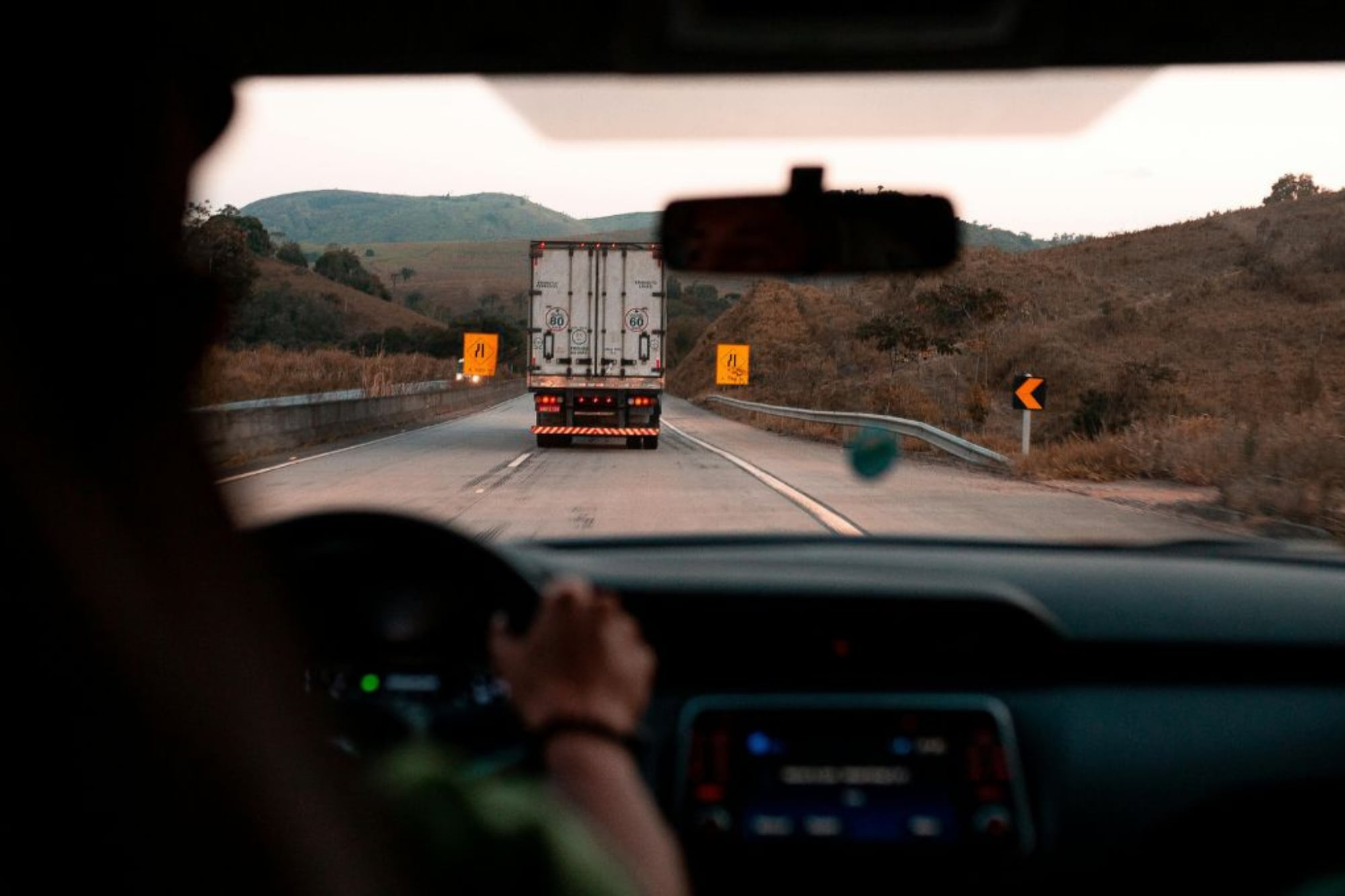 Últimas actualizaciones de la validez de licencias de conducir para inmigrantes en California 7 Solo tres tipos de visas califican para obtener una CDL y tendrán un año de validez