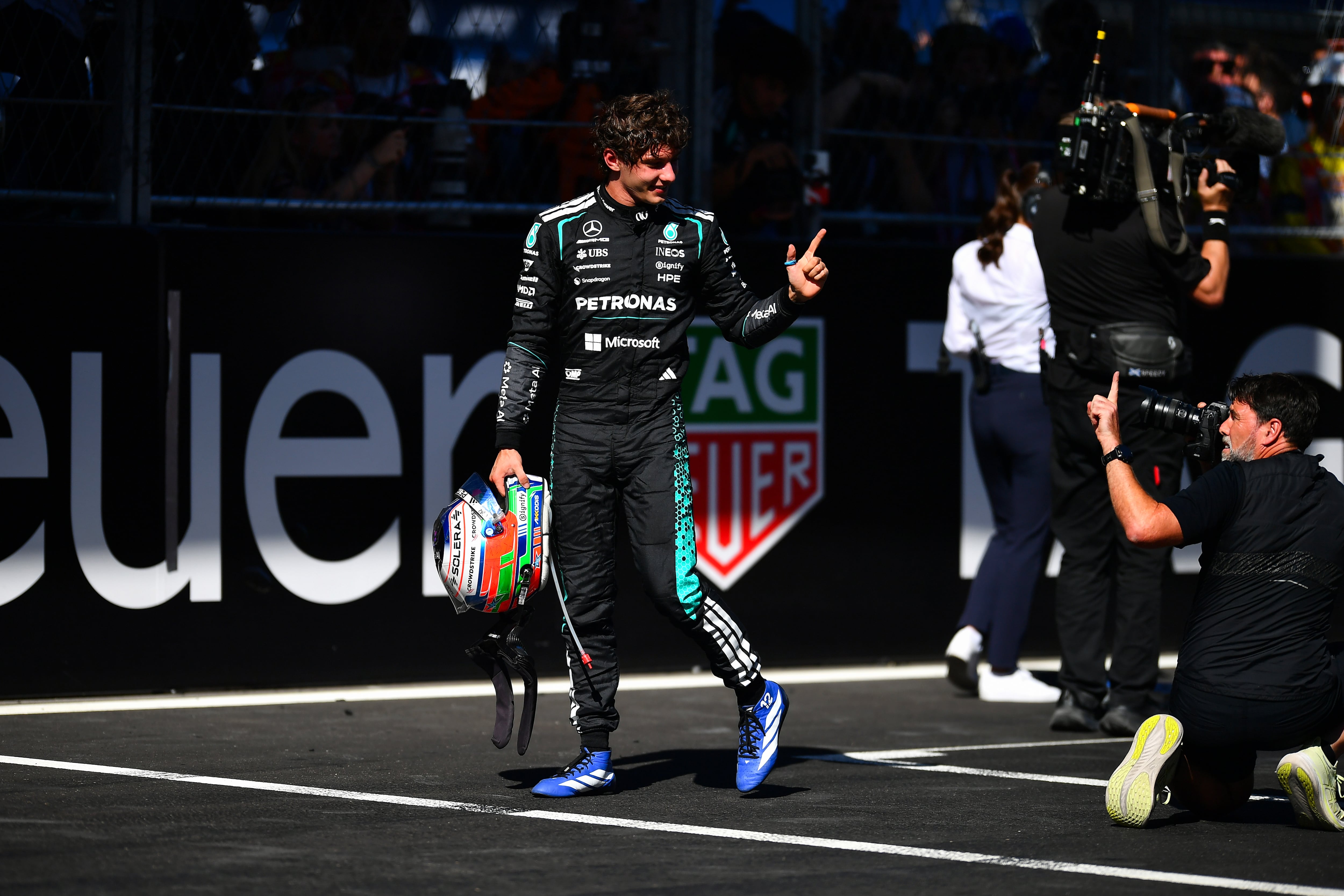 La felicidad de Andrea Kimi Antonelli (Mercedes), que se marchó de Madrid con una ventaja de 81 puntos sobre su compañero George Russell en el Mundial de Pilotos