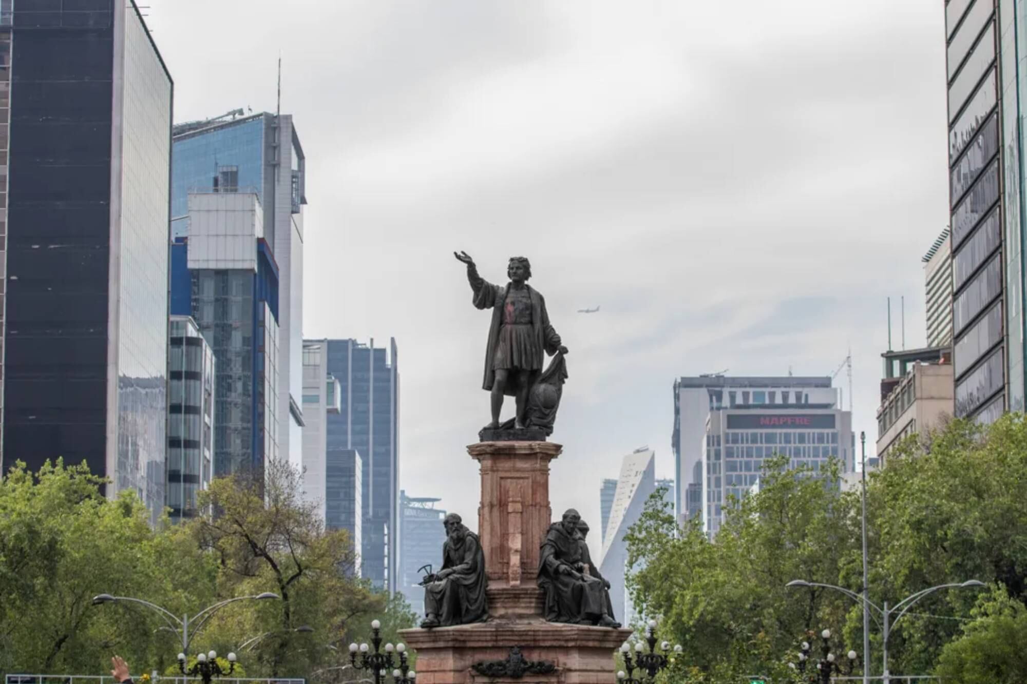 La designación del barrio proviene de las percepciones de quienes vivieron en California y detectaron paralelismos visuales entre el entorno de la capital y aspectos de Los Ángeles