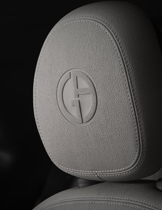 Detalles en el Fiat 500e Giorgio Armani Collector’s Edition