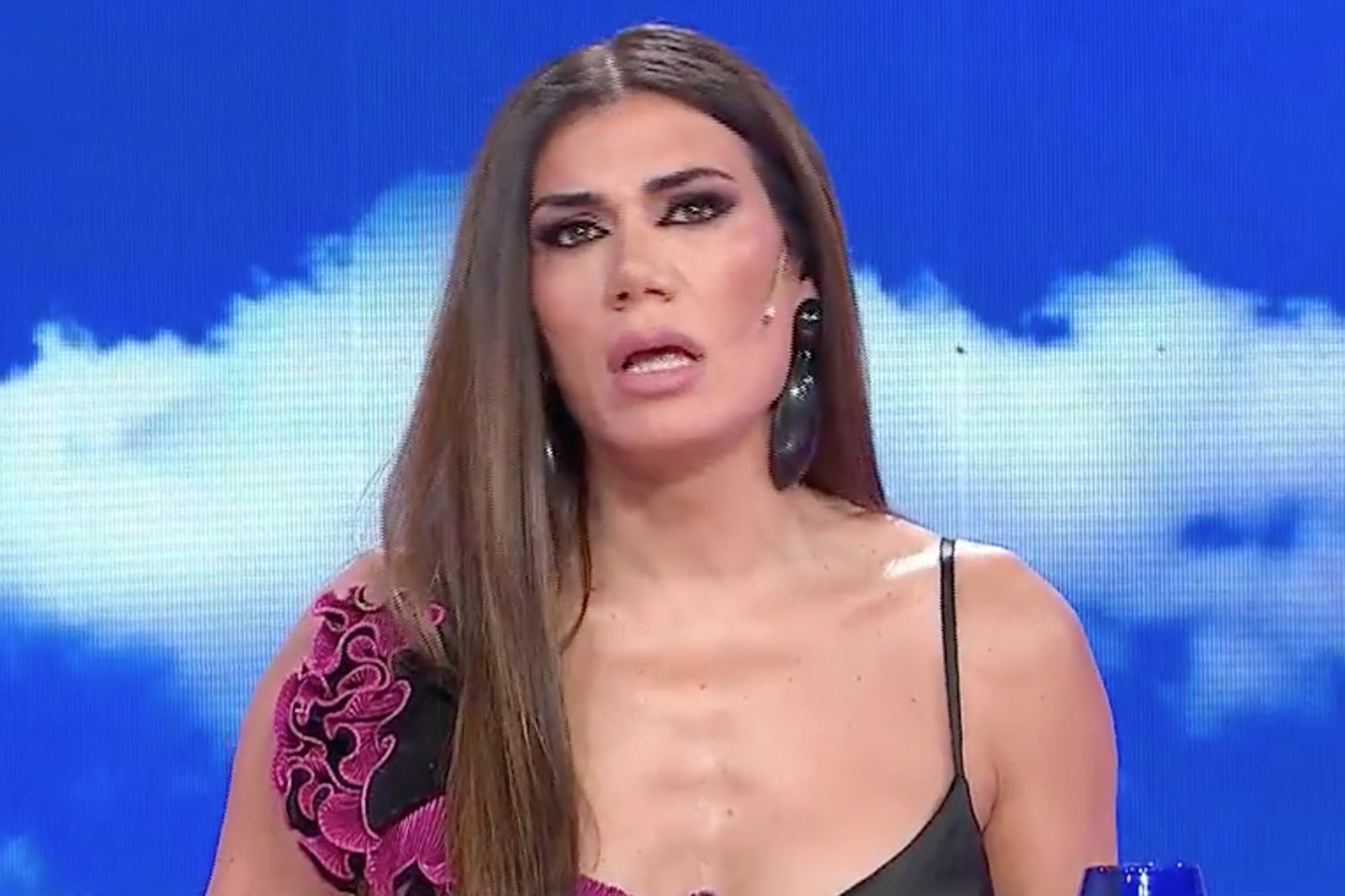 Florencia de la V habló de su pasado y explicó por qué le genera “pánico” ver a un policía: “Lo único que quería era sobrevivir”