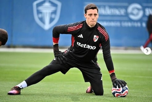 Santiago Beltrán, el cuarto arquero de River que busca aprovechar la chance: reflejos, velocidad y buena altura