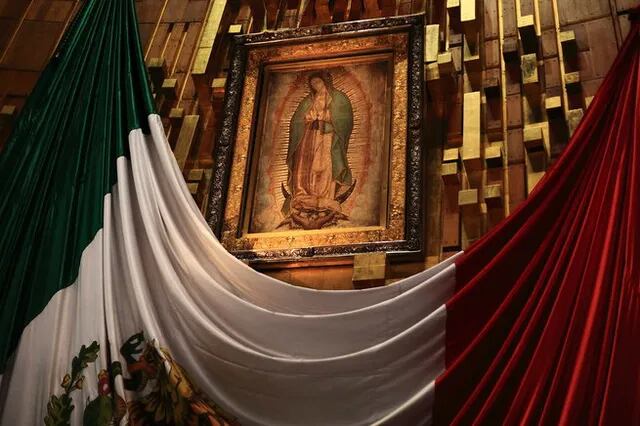 En EE.UU. las comunidades latinas festejan a la Virgen de Guadalupe con diferentes actividades, como misas y ofrendas (calendarr.com)