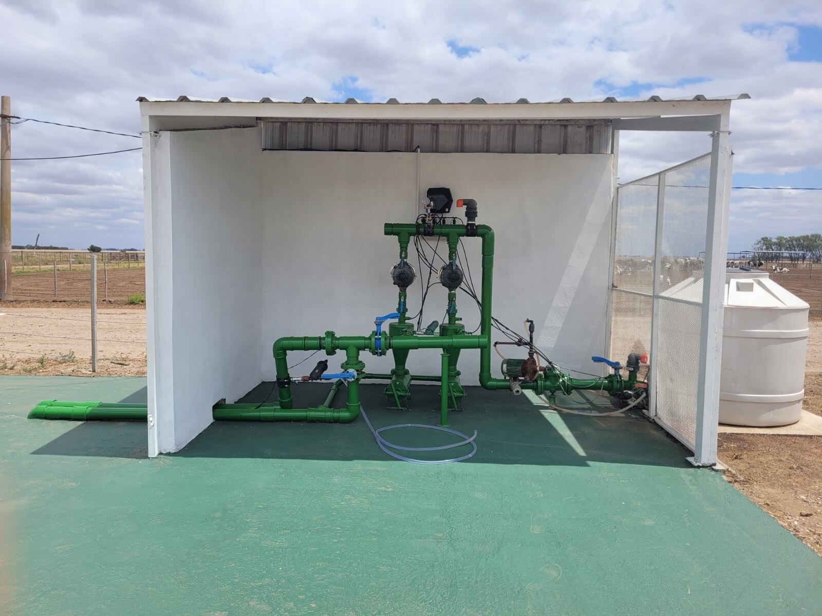 Investigación: evaluaron el riego por goteo enterrado con energía solar y el resultado fue sorprendente 6 Parte del sistema ligado al riego