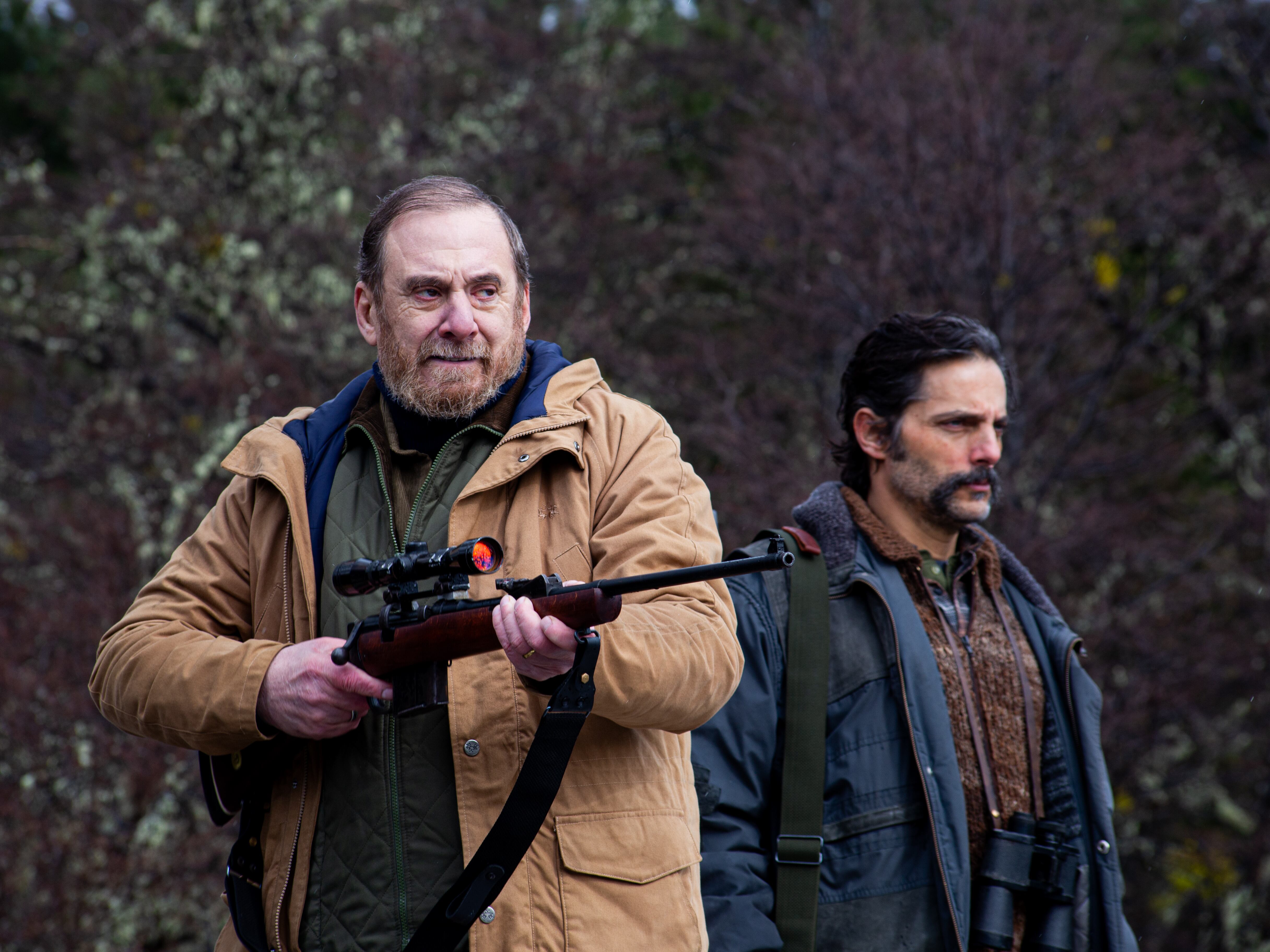 Alejandro Awada y Joaquín Furriel en Una muerte silenciosa, único estreno importante del cine argentino previsto para enero en los cines