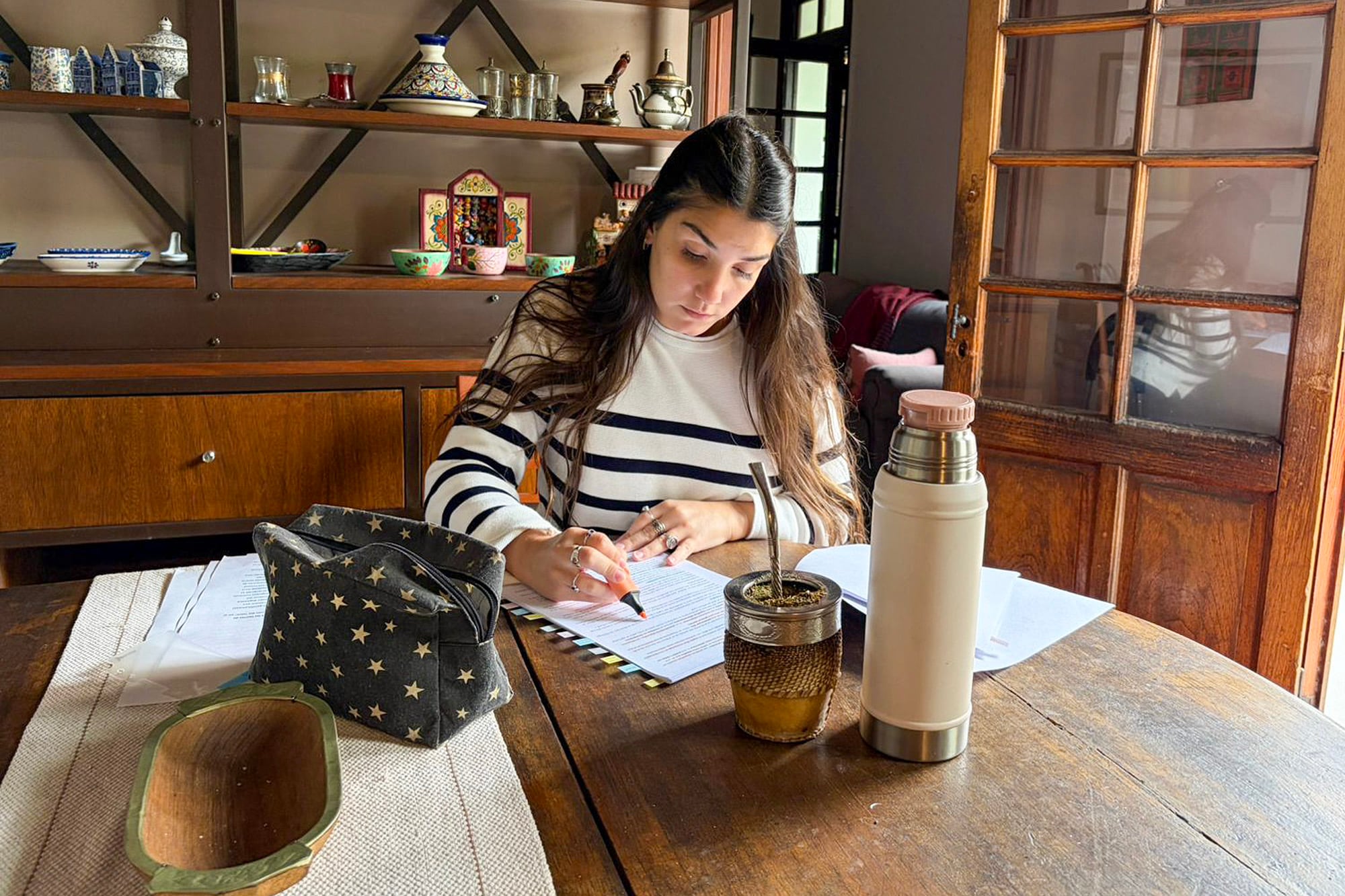 Herenciocracia: el fenómeno que crece entre jóvenes exitosos +25 que no logran comprar ni alquilar