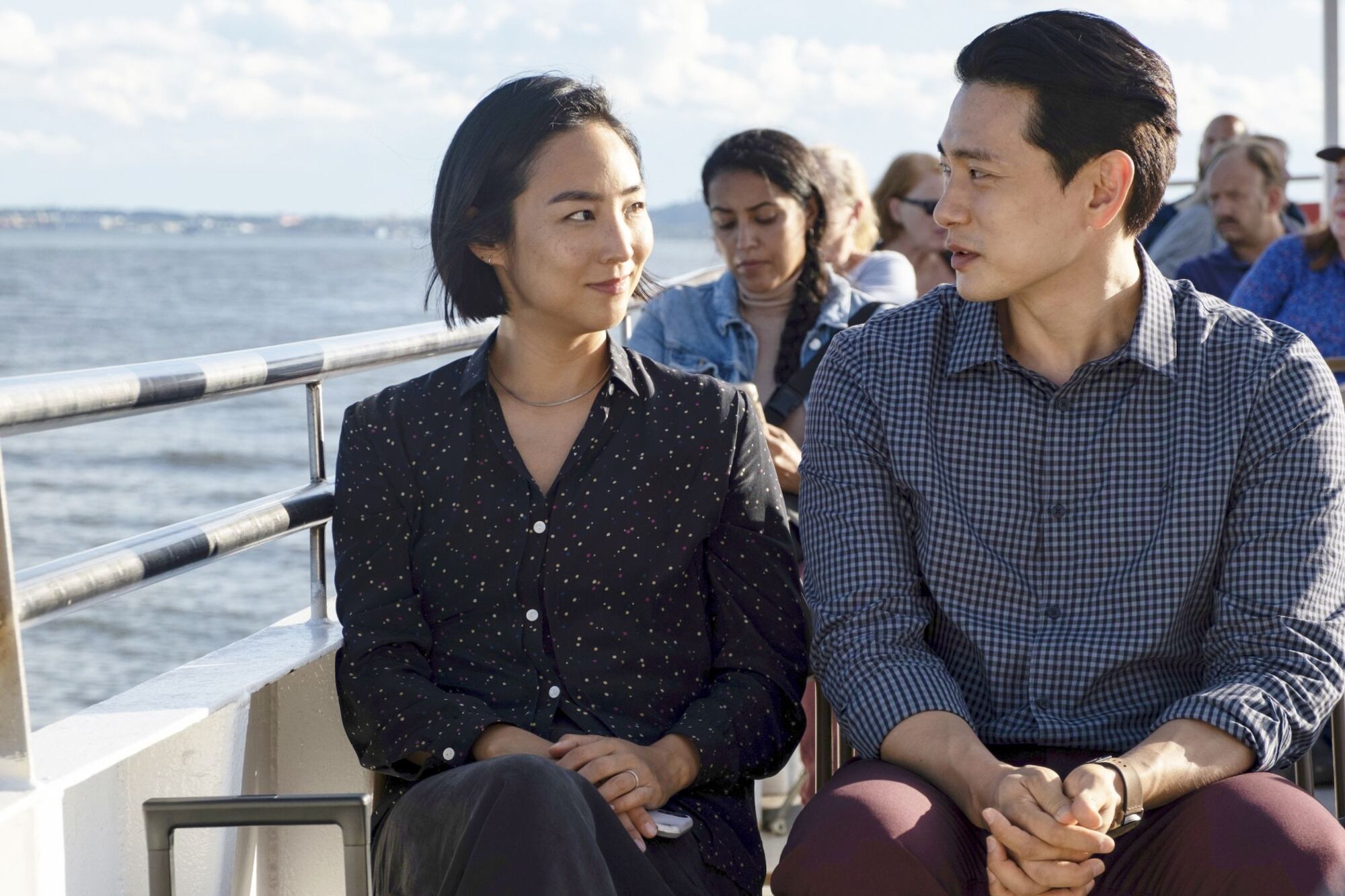 Greta Lee y Teo Yoo en Vidas pasadas