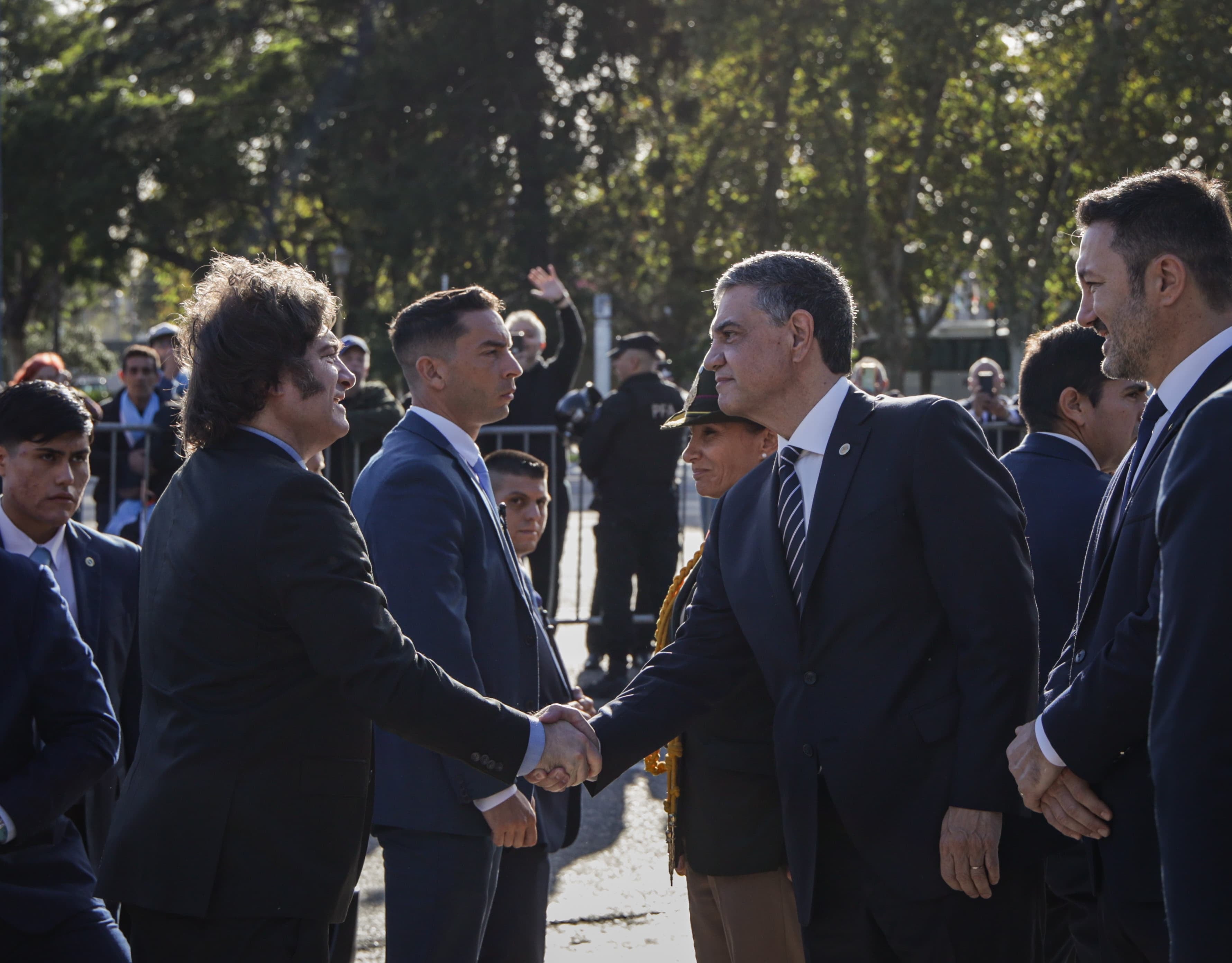 El saludo de Javier Milei y Jorge Macri