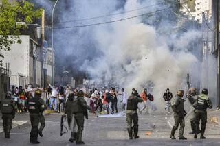 Los ecos de la crisis venezolana, un arma de doble filo para Macri y Cristina