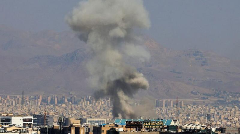 Israel vuelve a atacar Irán, que amenaza con responder a los bombardeos de EEUU