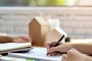 Mercado inmobiliario: demanda contenida, elecciones y precios que se sostienen