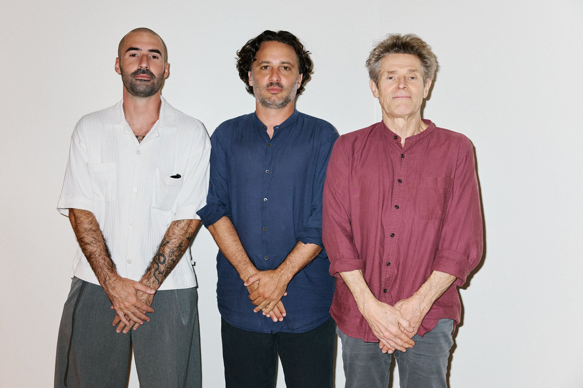 El productor Eugenio Fernández Abril, el director Gastón Solnicki y el actor Willem Dafoe