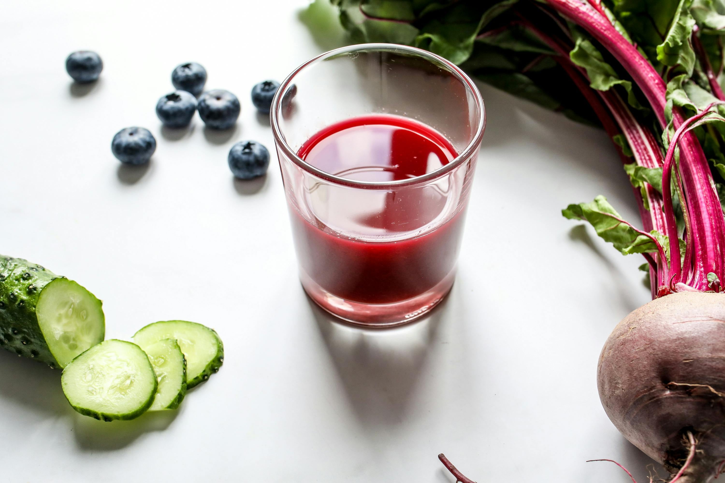 El jugo de remolacha es ideal para tomar en las mañanas
