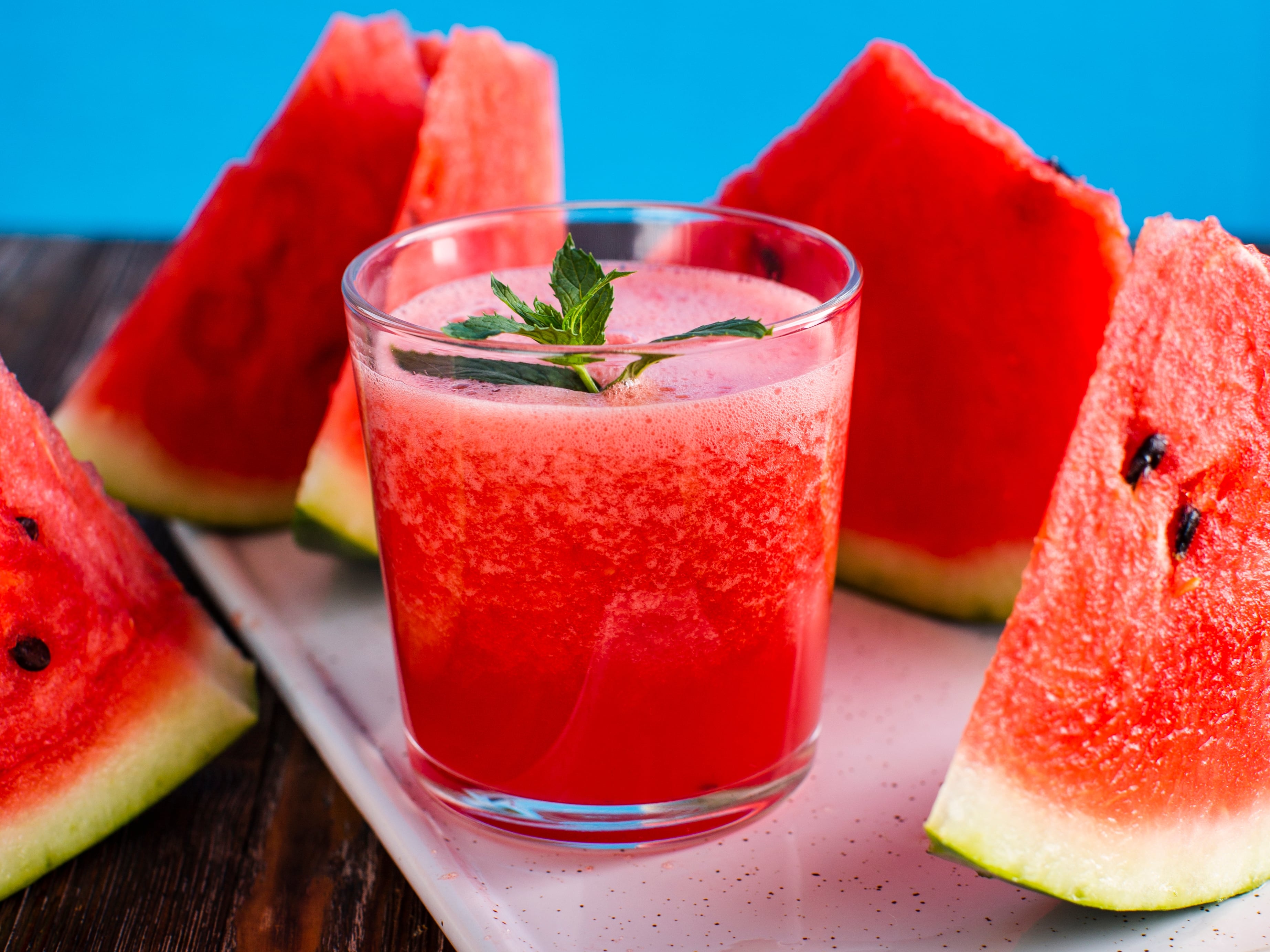 La parte blanca de la sandía puede incorporarse a licuados y jugos naturales