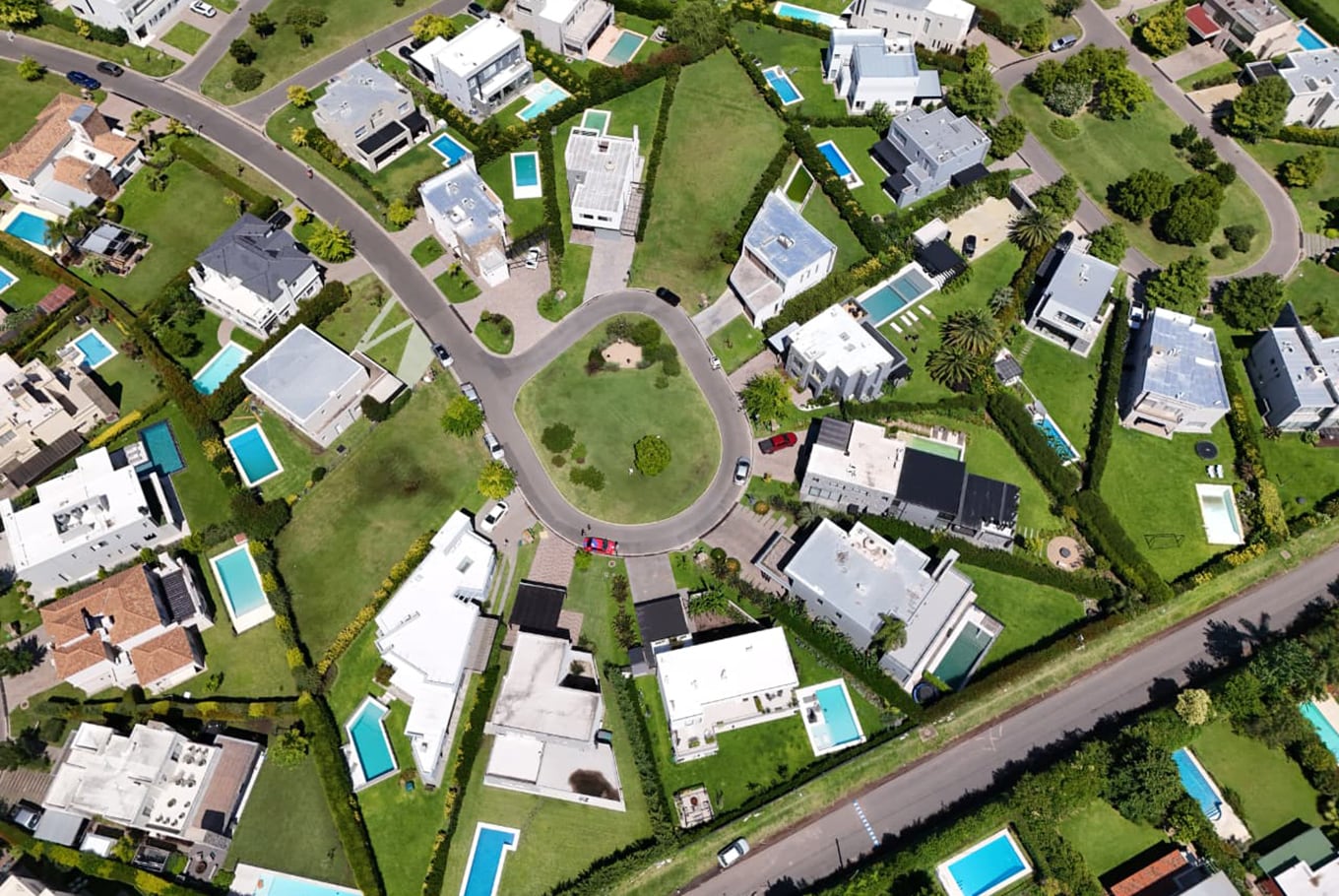 La sorprendente metamorfosis de Real Central, una empresa mínima que terminó por manejar millones y anotar ganancias extraordinarias