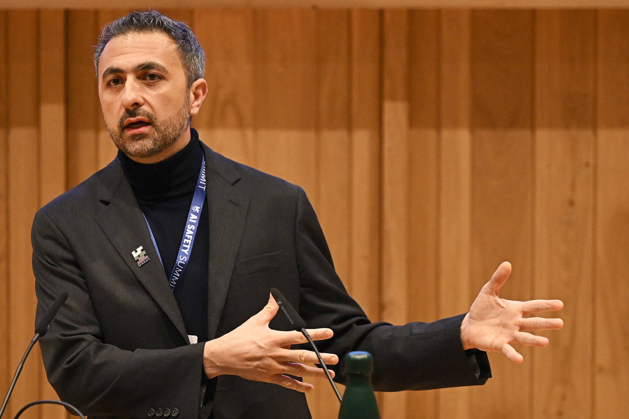 El director ejecutivo de IA de Microsoft, Mustafa Suleyman (Leon Neal/Getty Images)