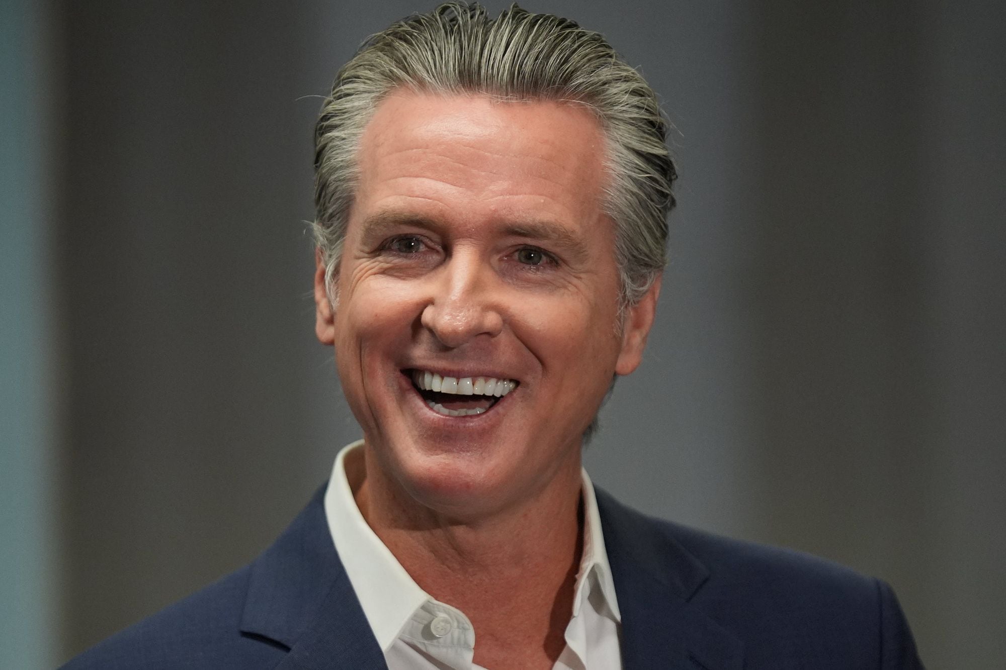 Buenas noticias en California: los programas de Gavin Newsom para proporcionar hogar a más de 1000 personas