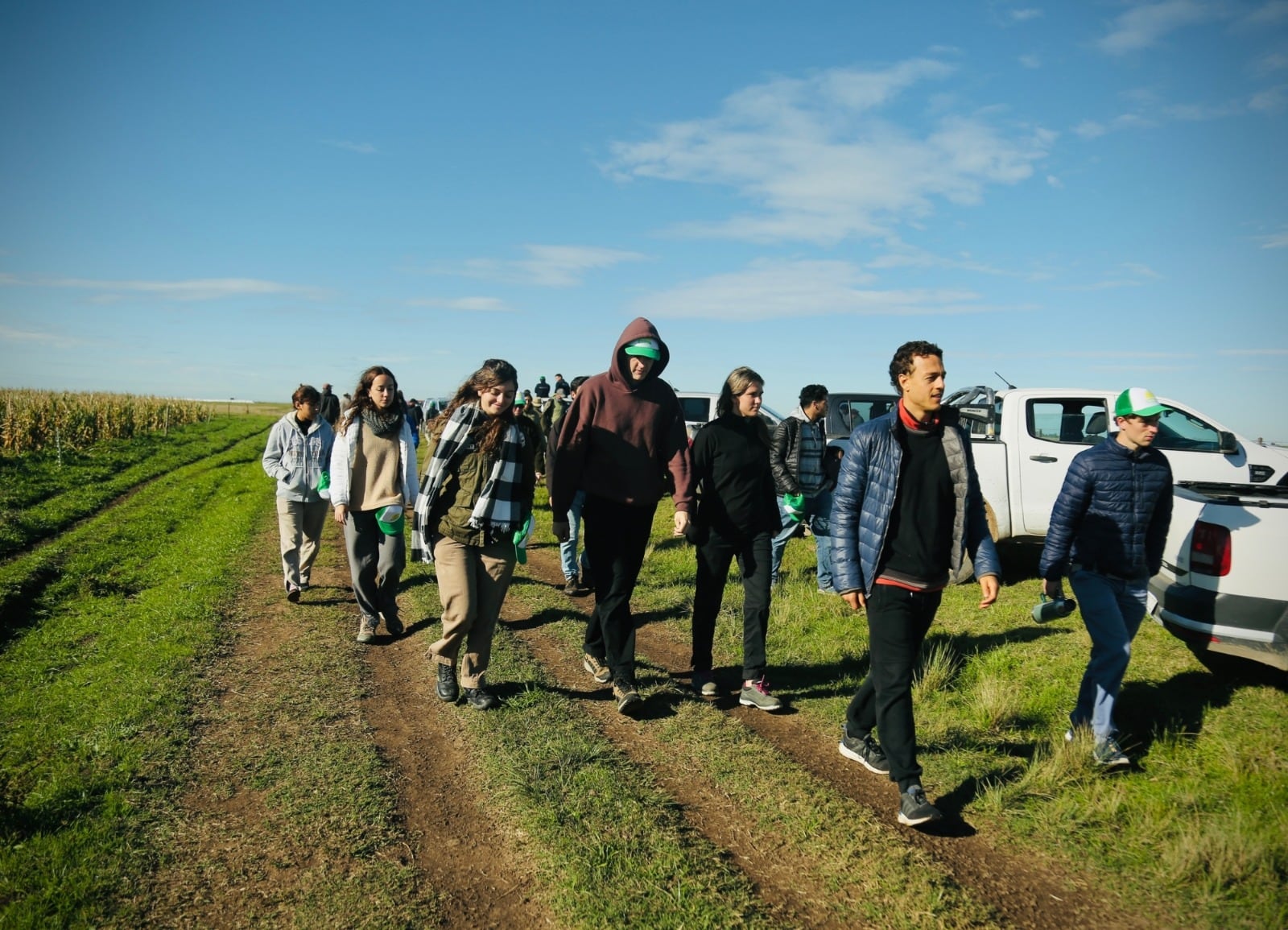 Las recorridas técnicas y charlas con productores forman parte de la propuesta educativa de Aulacampo