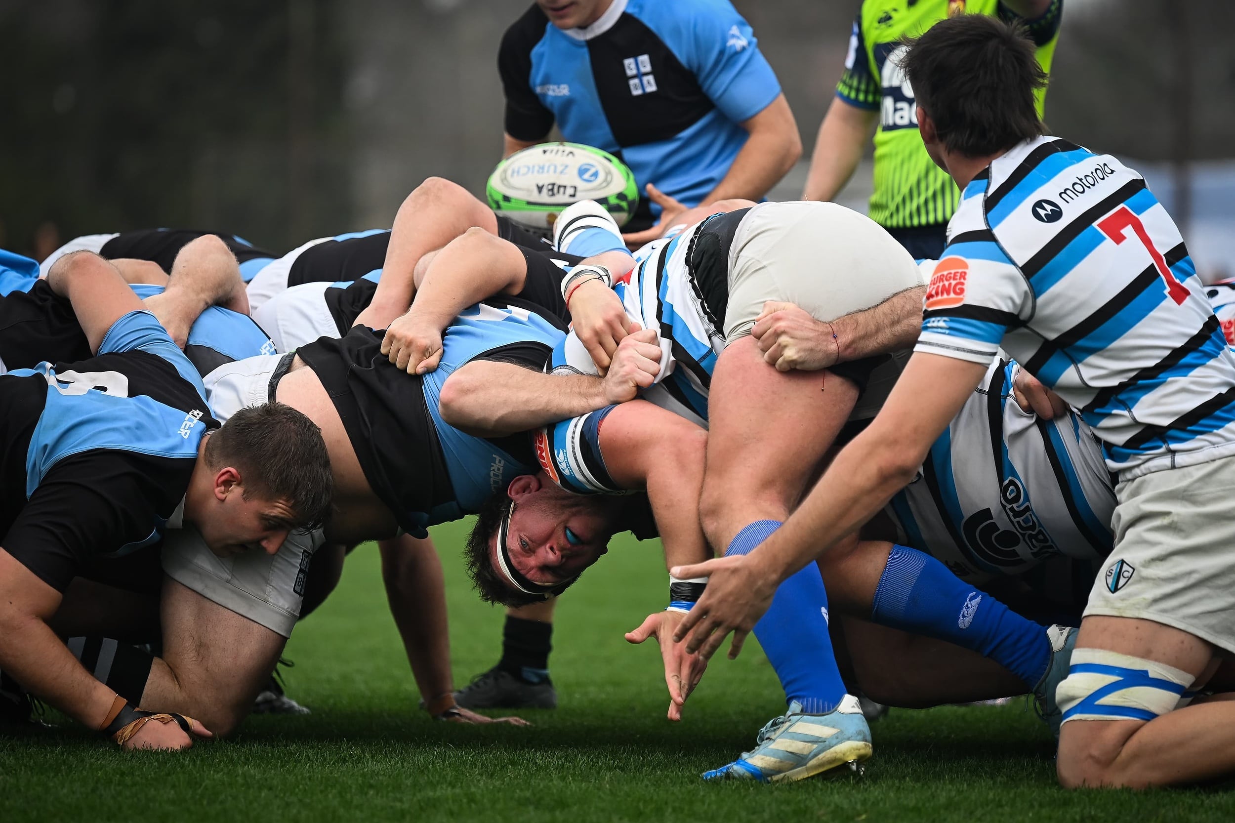 En el scrum el conjunto zanjero superó al local; como siempre, SIC se hace fuerte en las formaciones fijas.