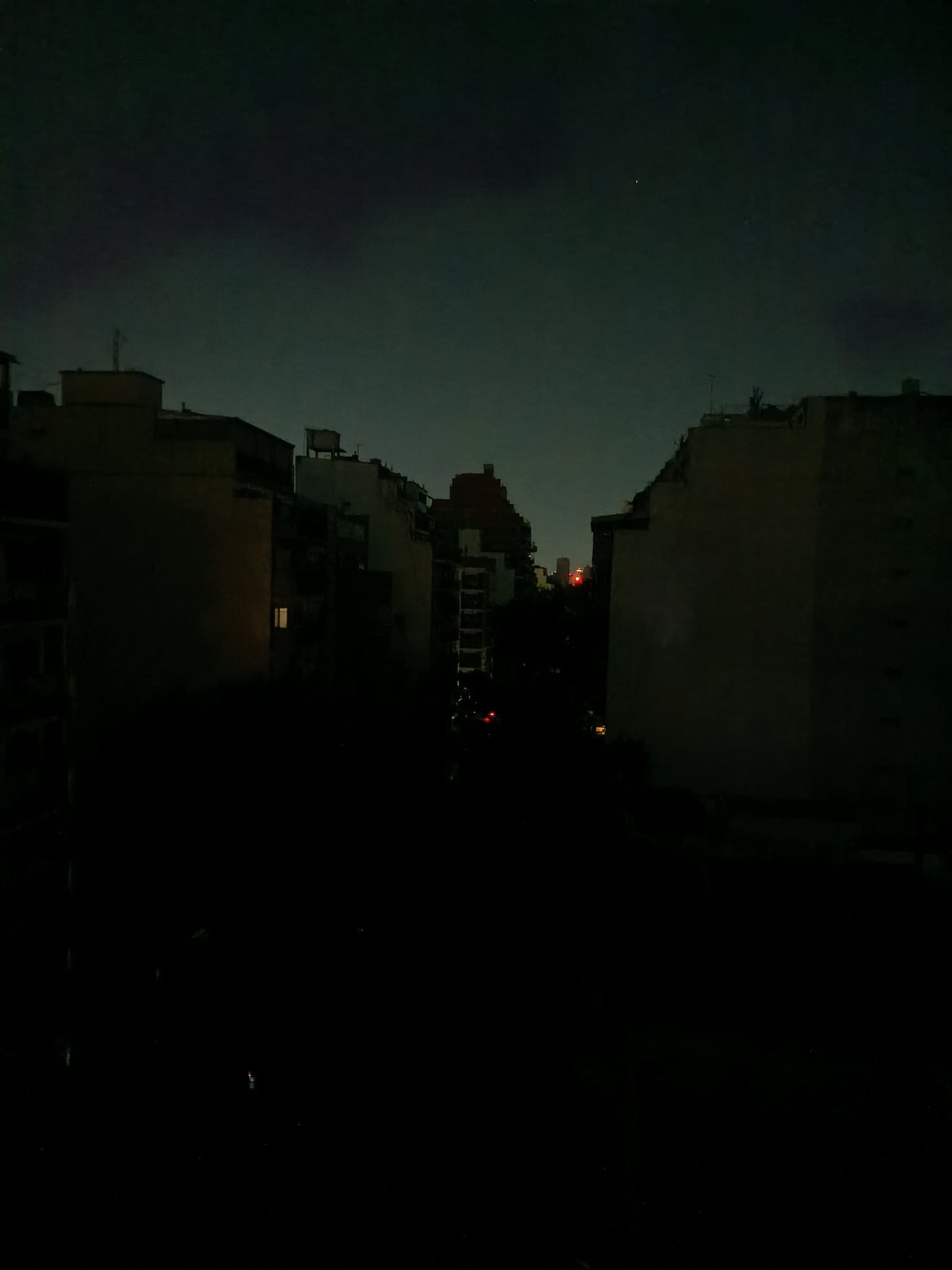 Amplias zonas de la ciudad de Buenos Aires y el conurbano bonaerense se encuentran afectadas por cortes de luz